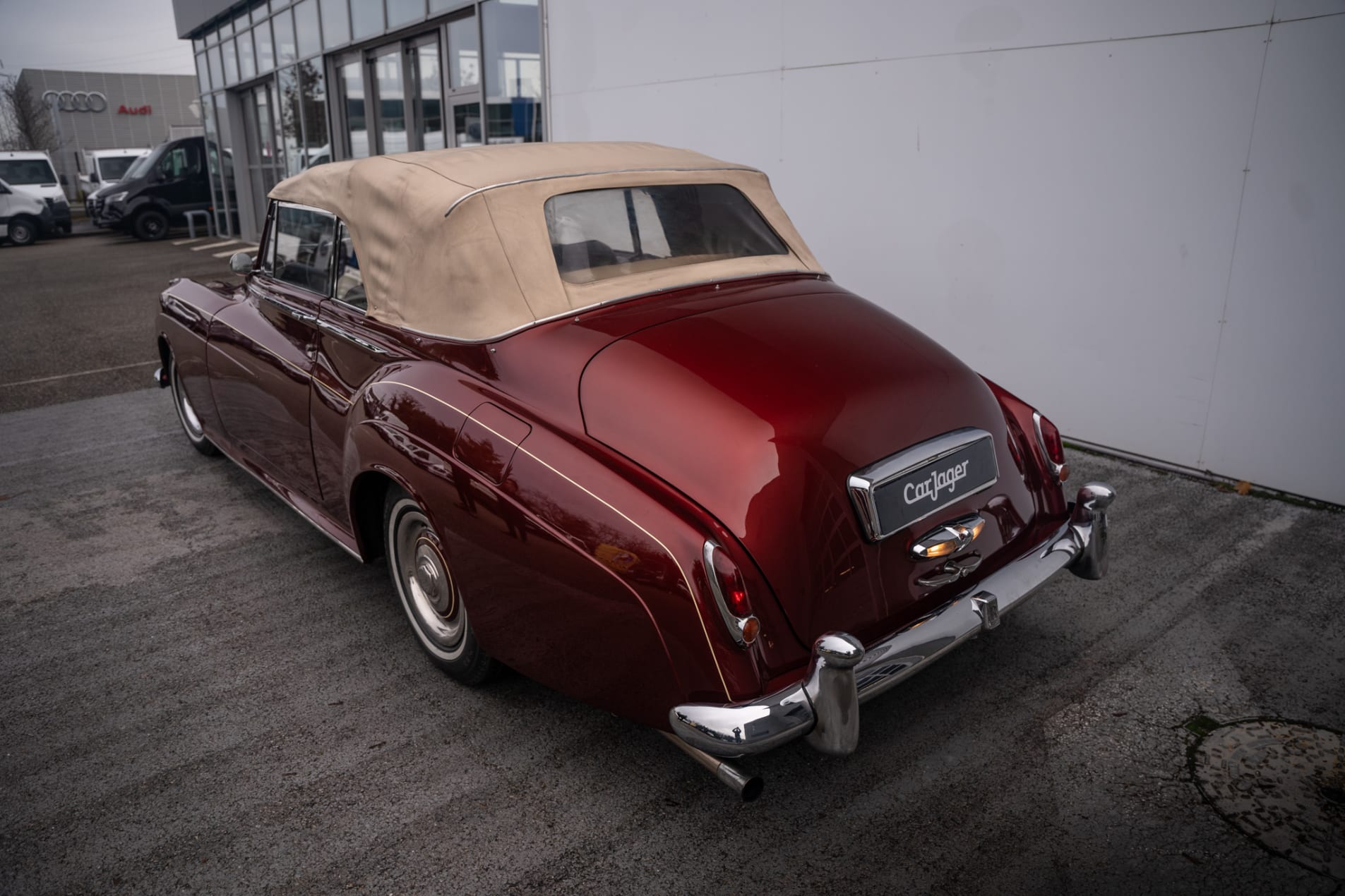 ROLLS-ROYCE Silver cloud i  by H.J. Mulliner 1957