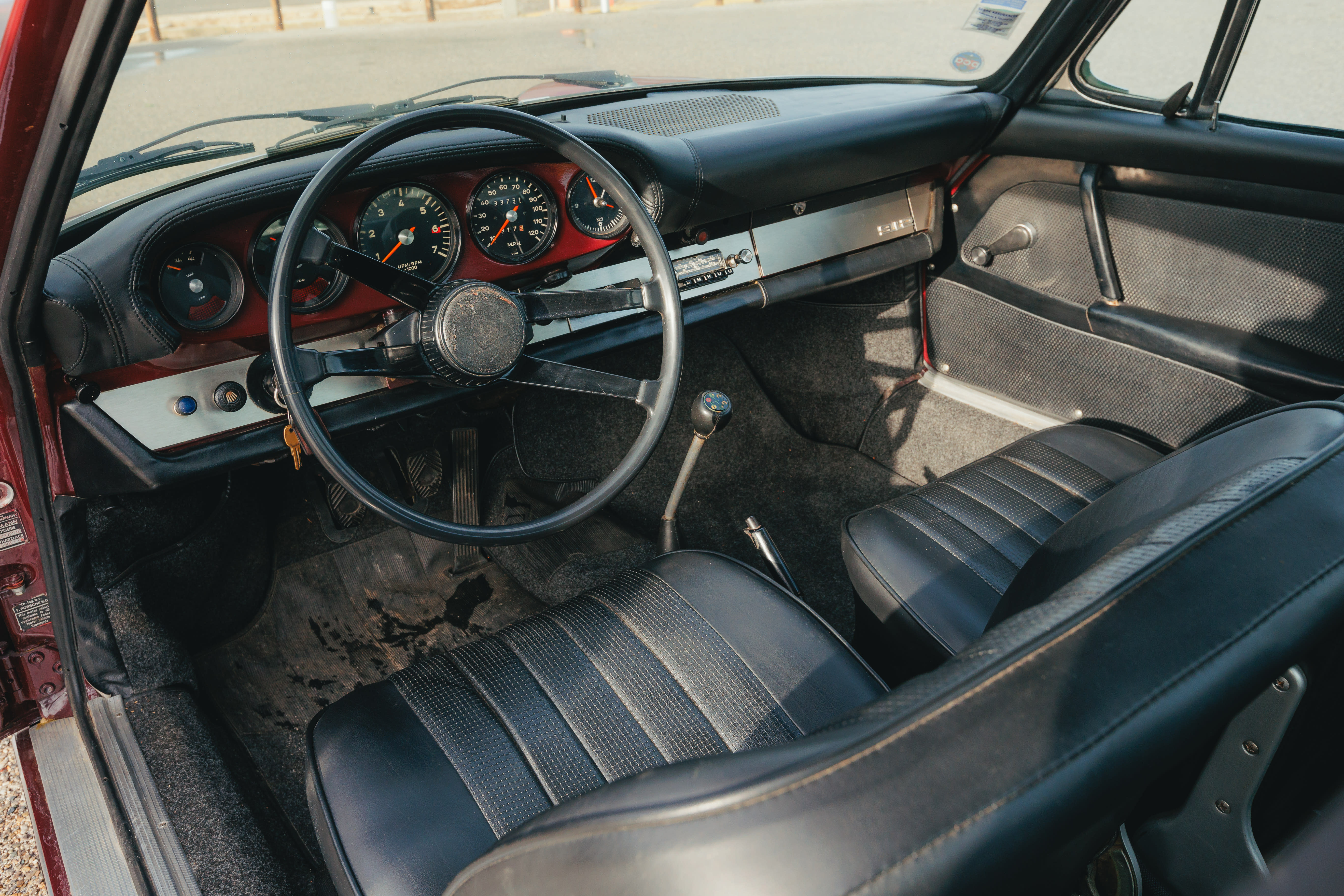 PORSCHE 912 Coupé 1968 occasion intérieur (1)