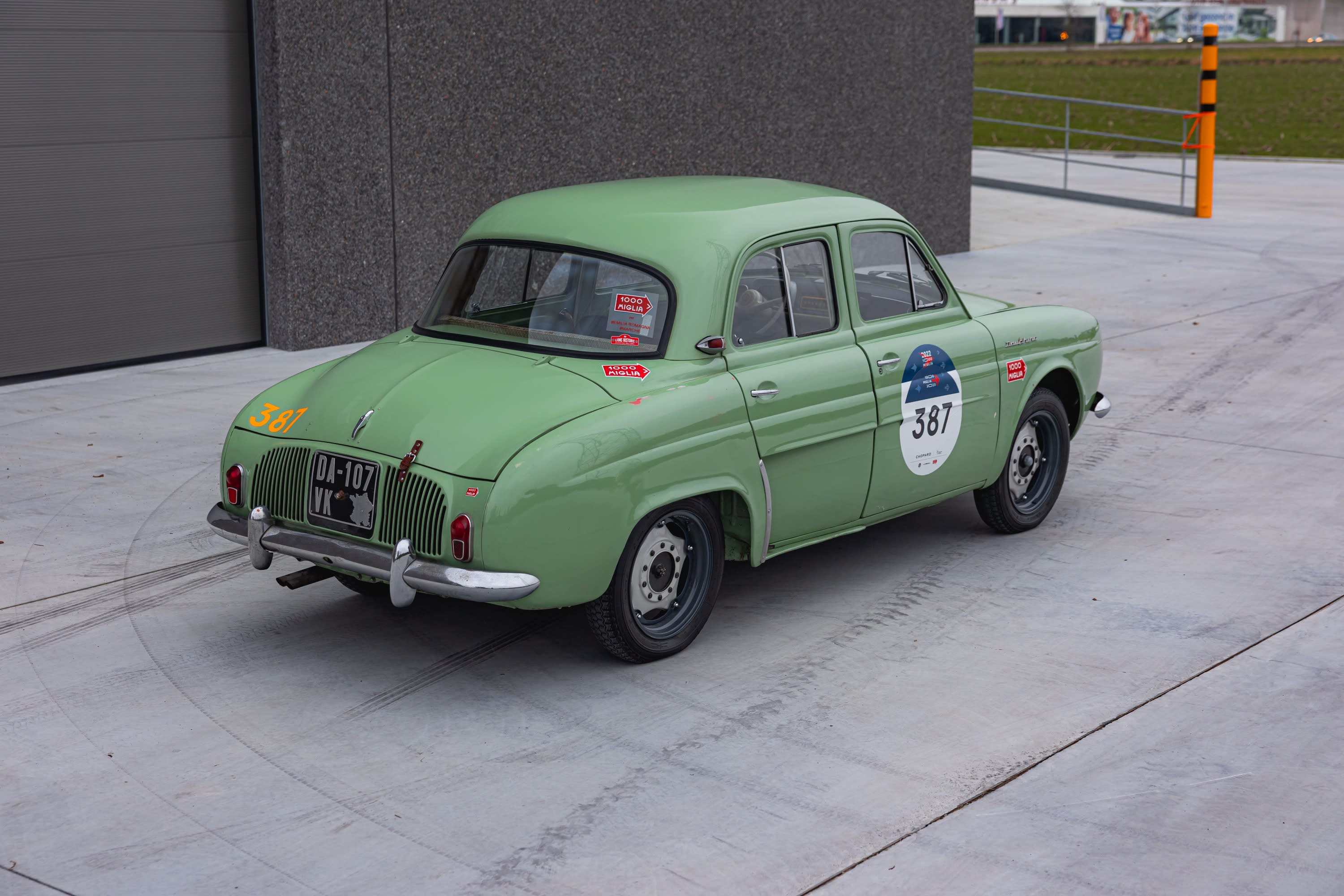 RENAULT Dauphine 1093 Mille Miglia 2026  1956 used exterior (2)