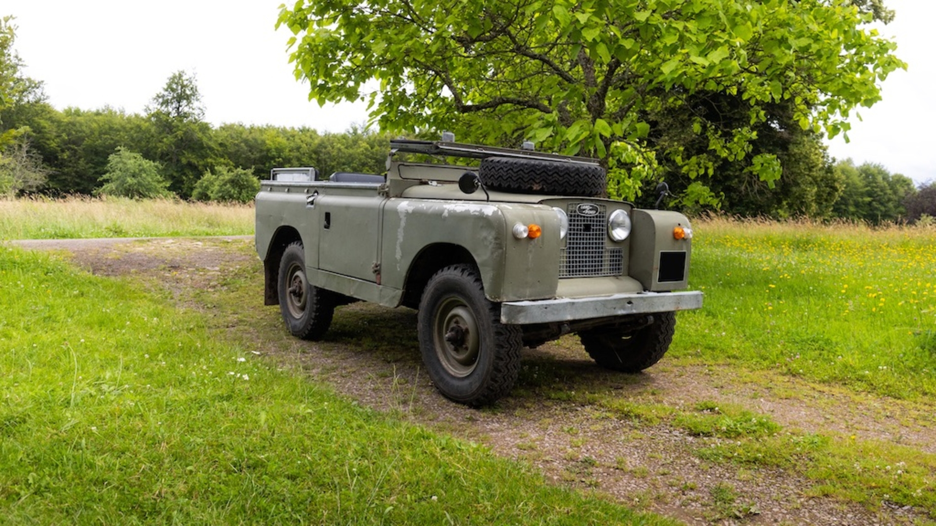 Photo LAND ROVER 88 Serie 2 1965