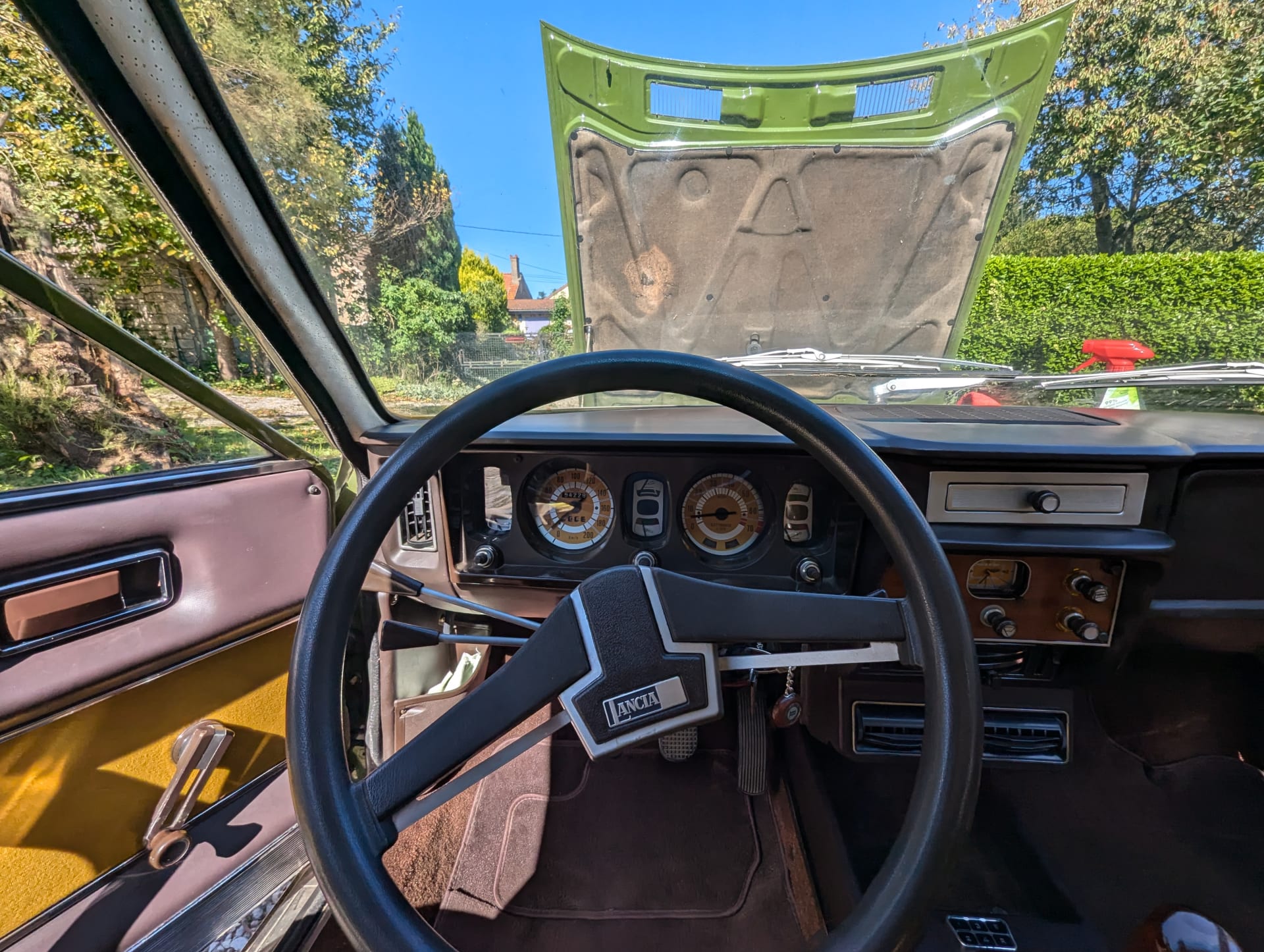 LANCIA Beta 1800 1974 occasion intérieur (1)