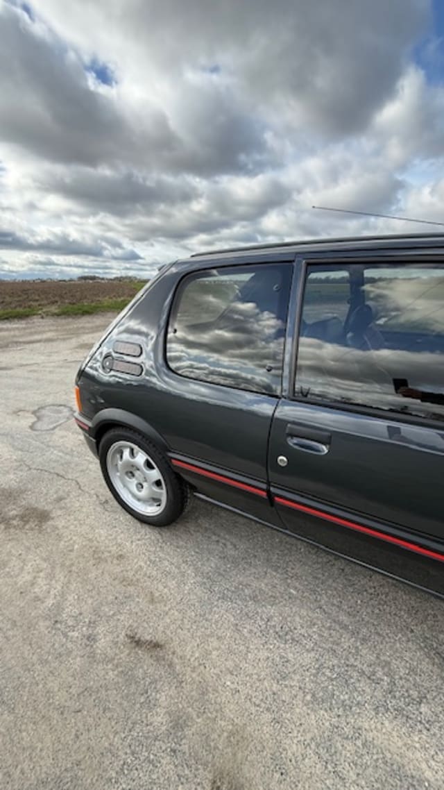 PEUGEOT 205 Gti 1.9  1987 used
