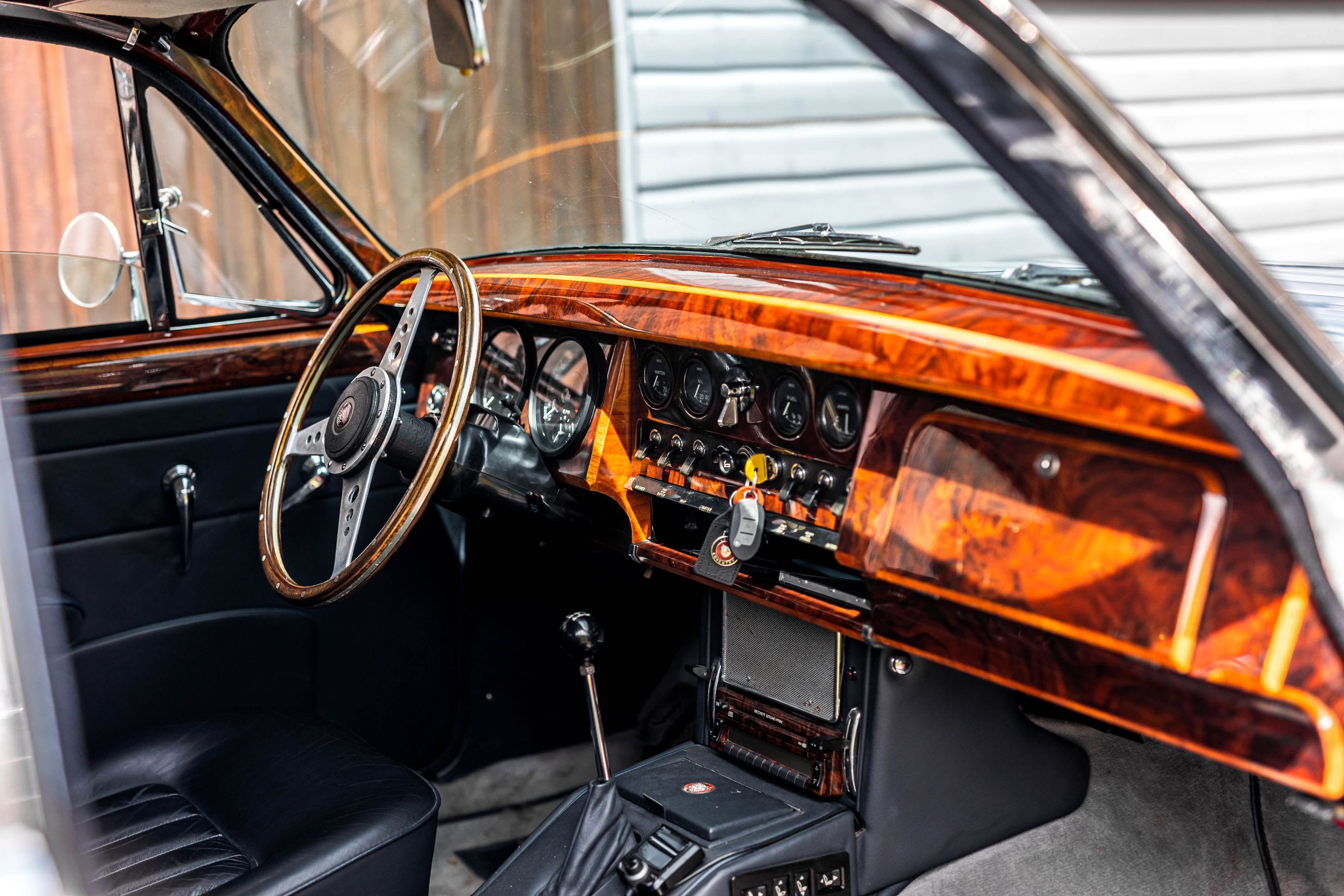 JAGUAR Mark 2 3.8 1967 used interior (1)
