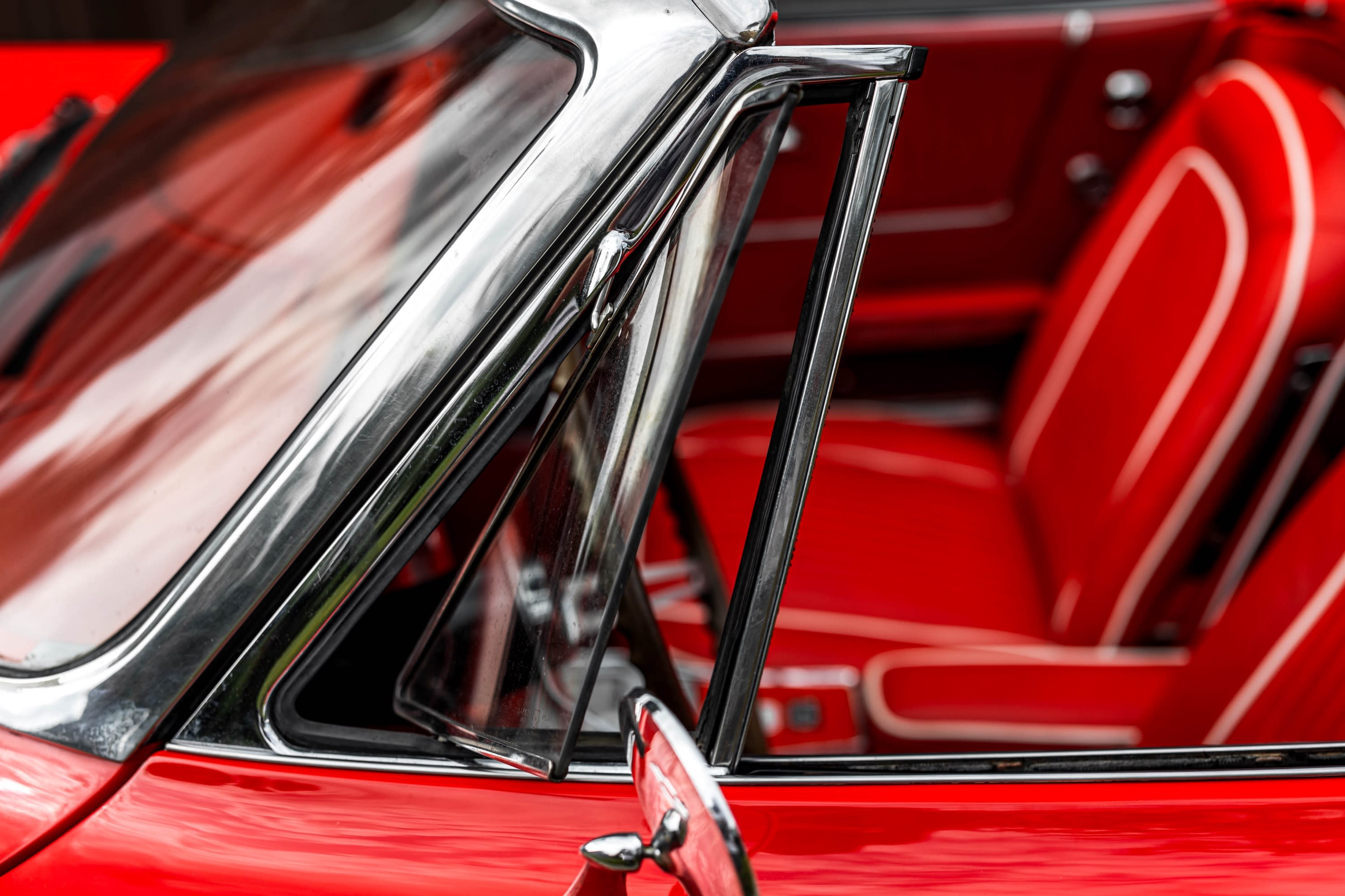 CHEVROLET Corvette C2 Sting Ray 1964 used interior (1)