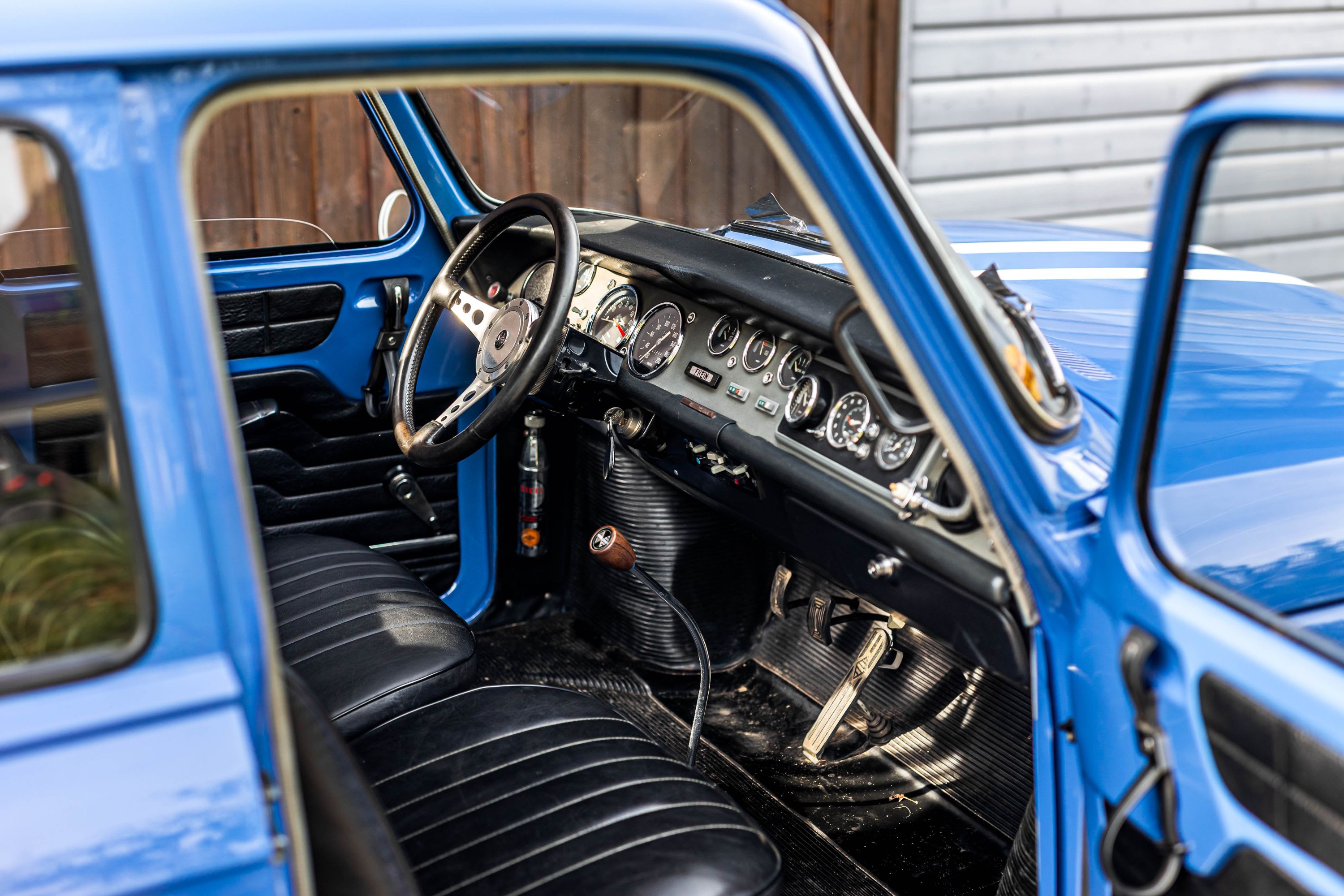 RENAULT R8 Gordini 1300 1967 used interior (1)