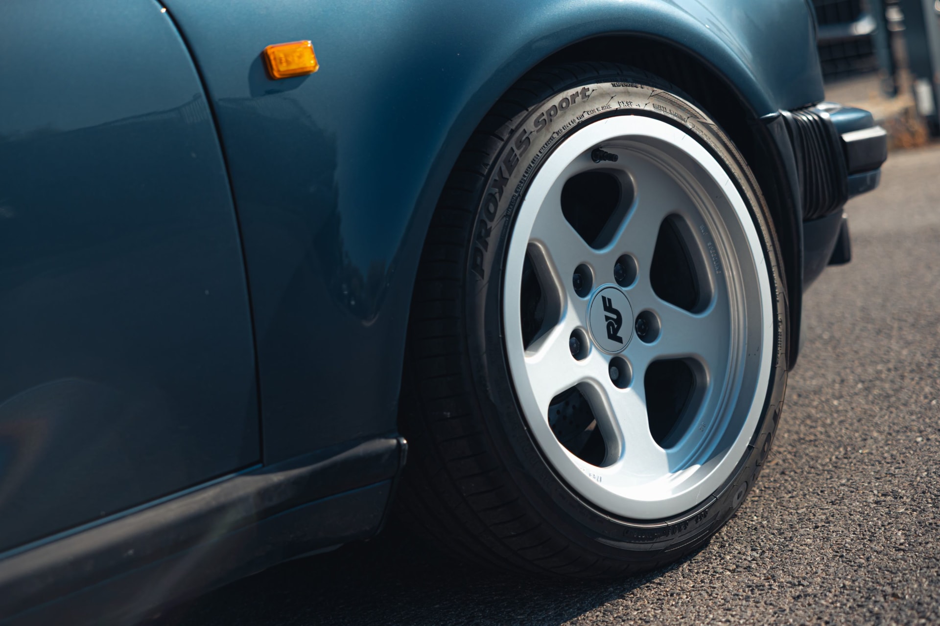 Porsche 911  930 Turbo 3.3