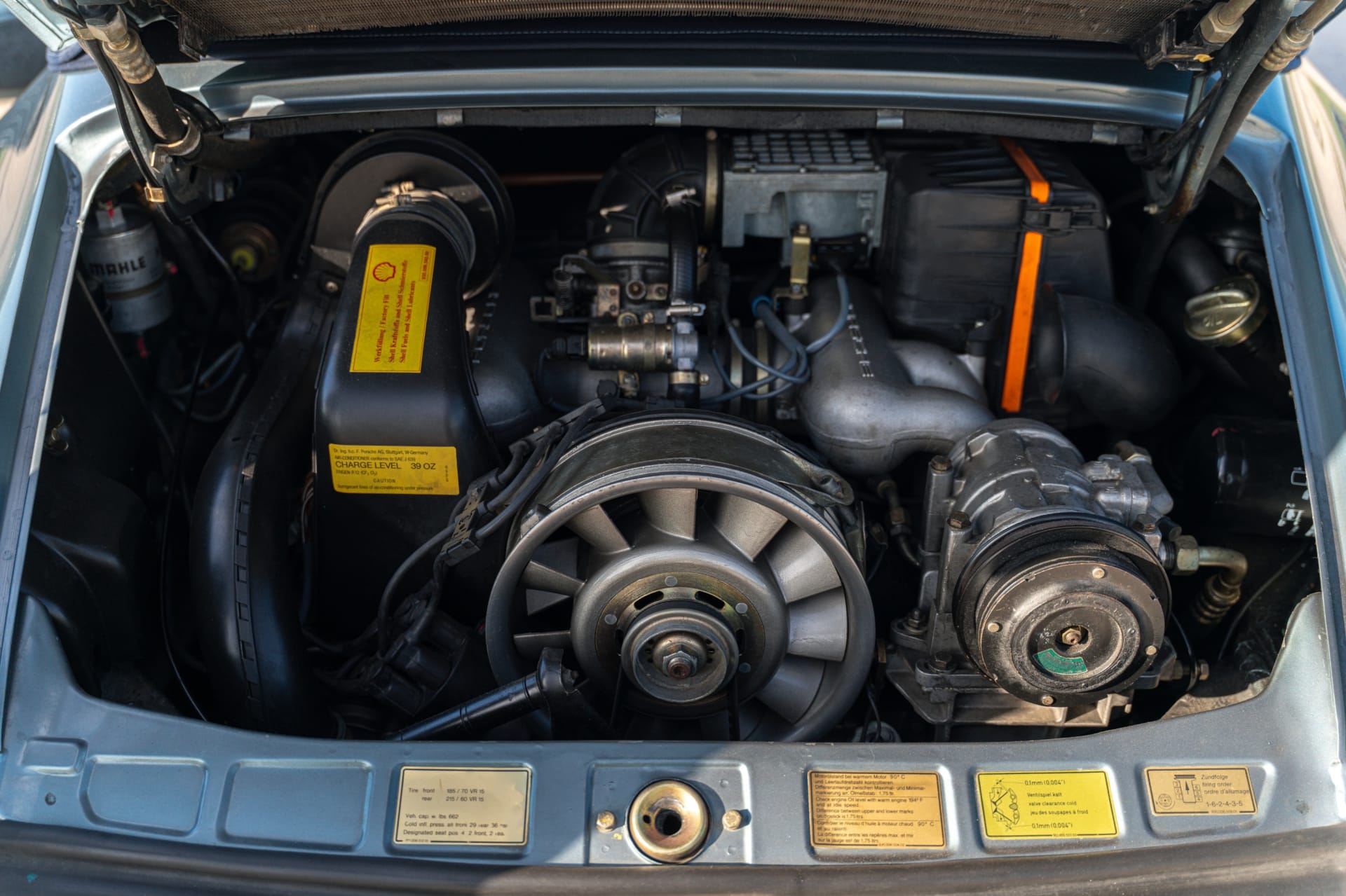 PORSCHE 911 Carrera 3.2 Cabriolet 1984 occasion mécanique (1)