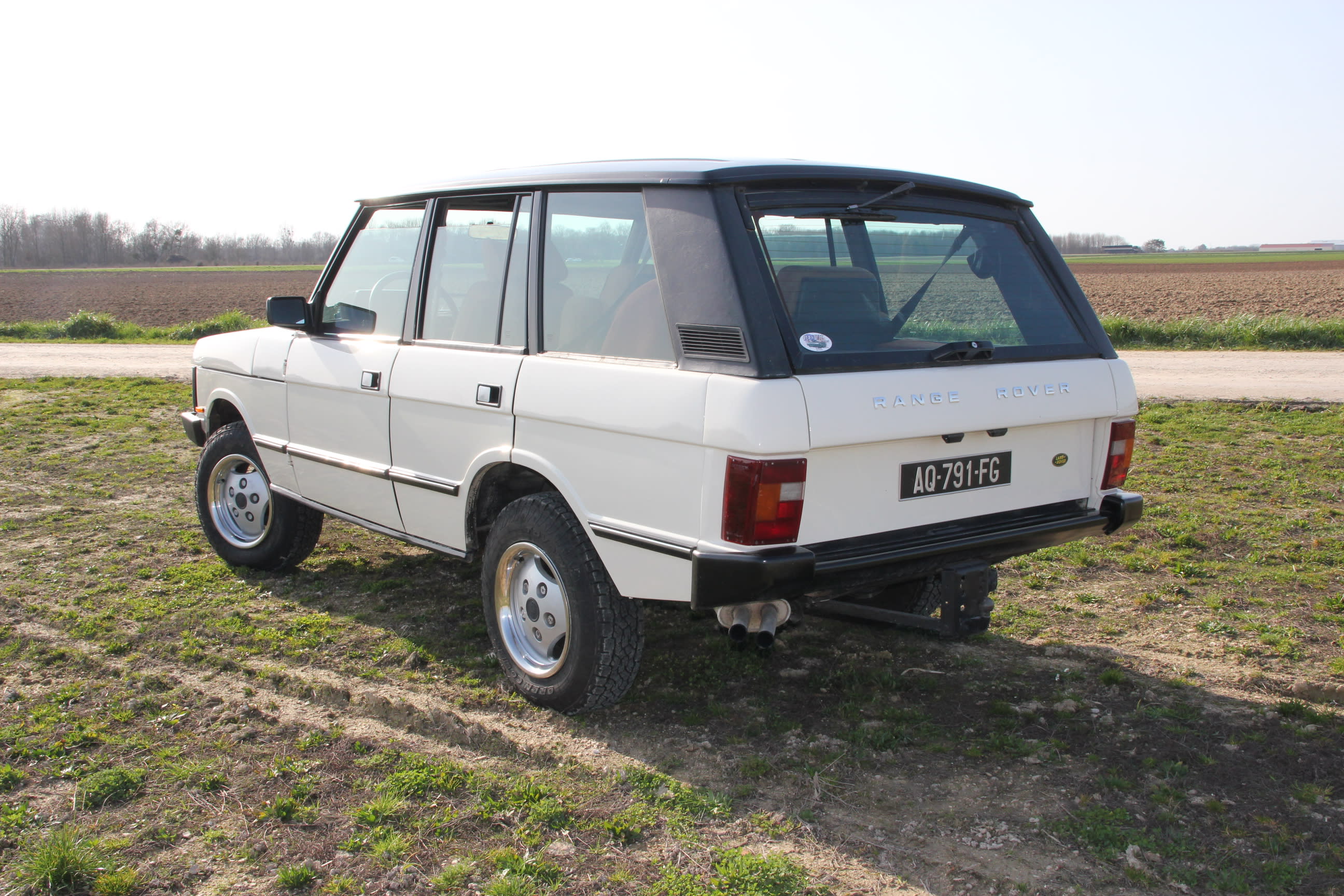 LAND ROVER Range Rover Classic Efi 5-door 1988 occasion vidéo (1)