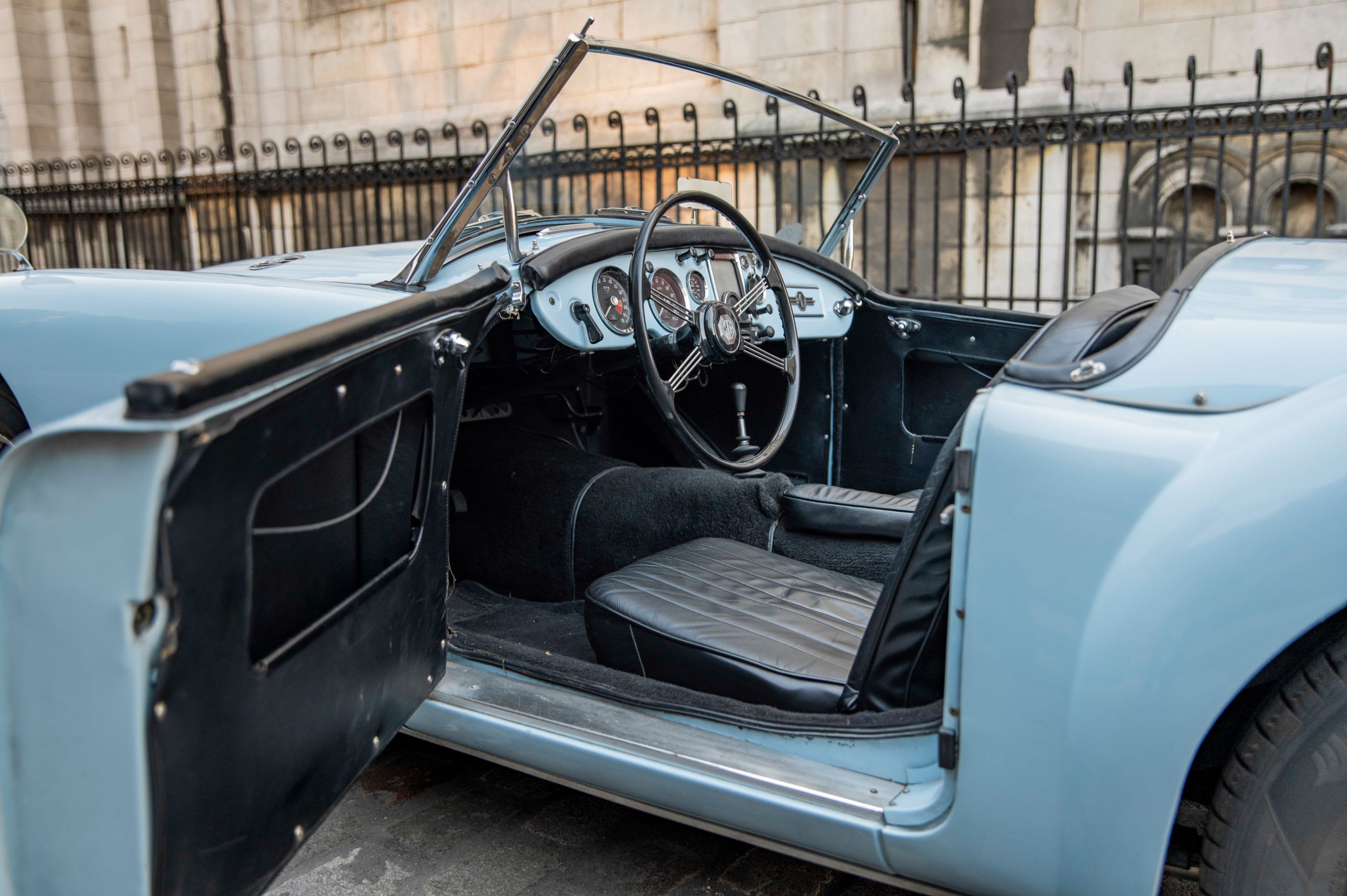 MG A 1500 1958 occasion intérieur (1)