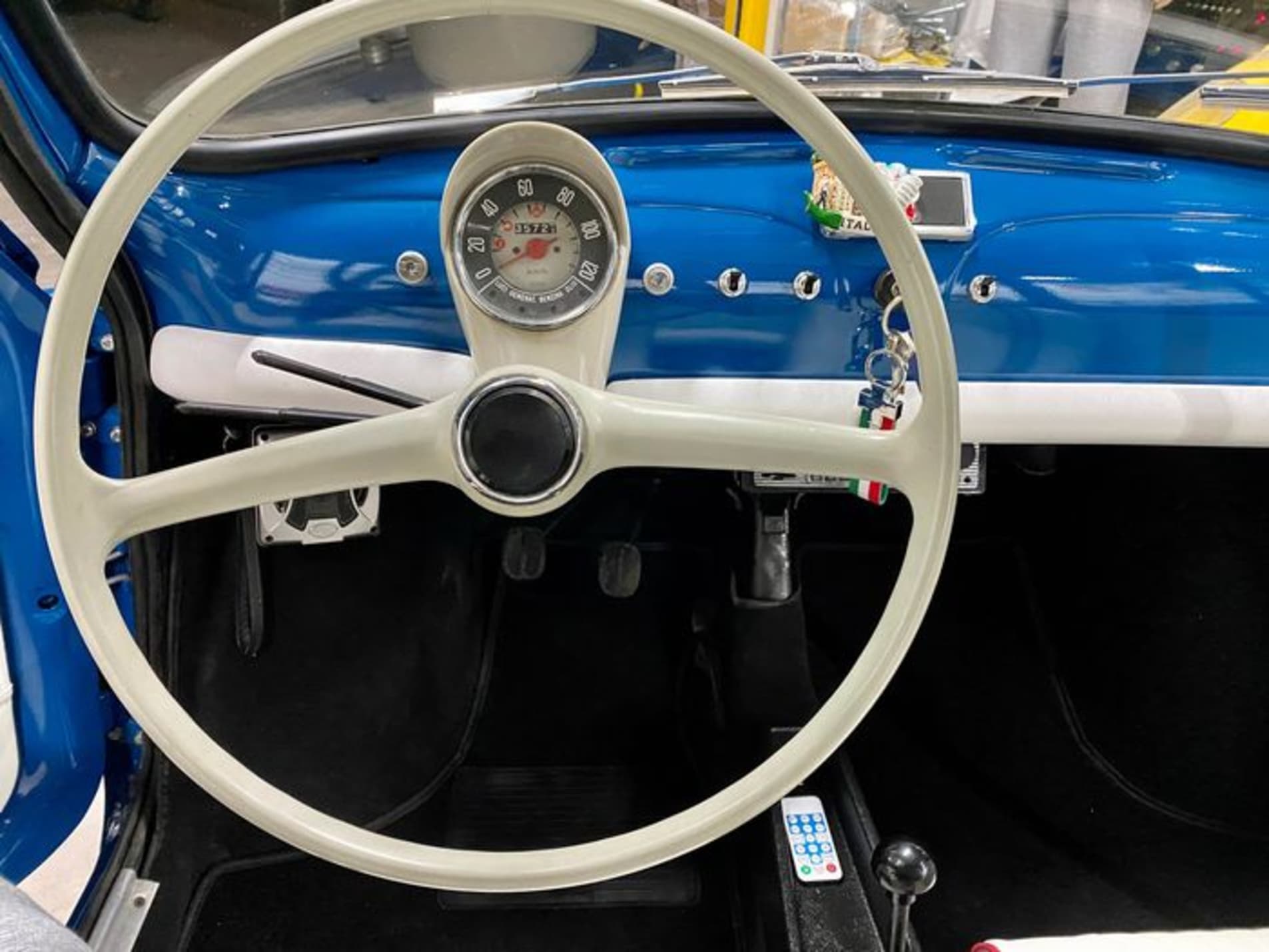 FIAT 500 f toit ouvrant 1965