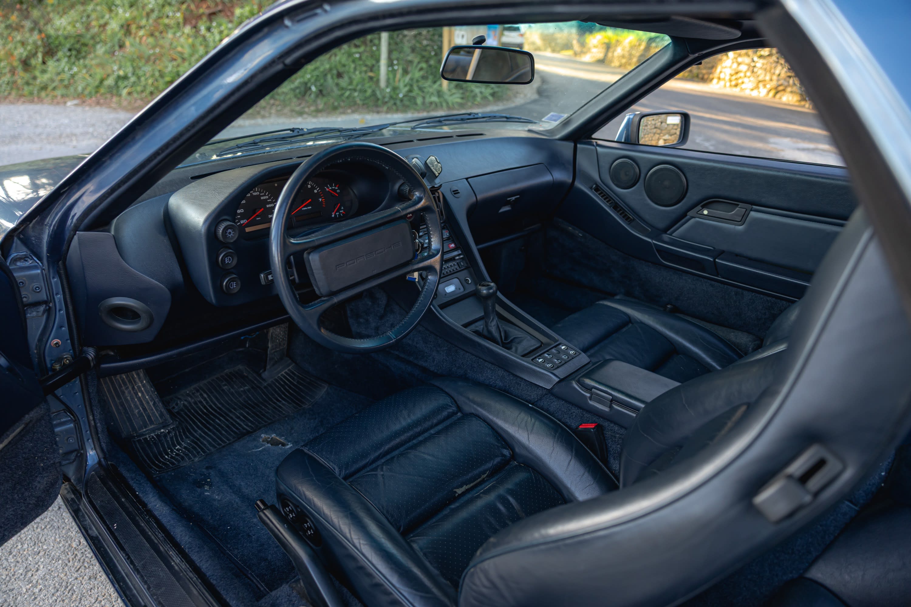 PORSCHE 928 S4 1990 used interior (1)