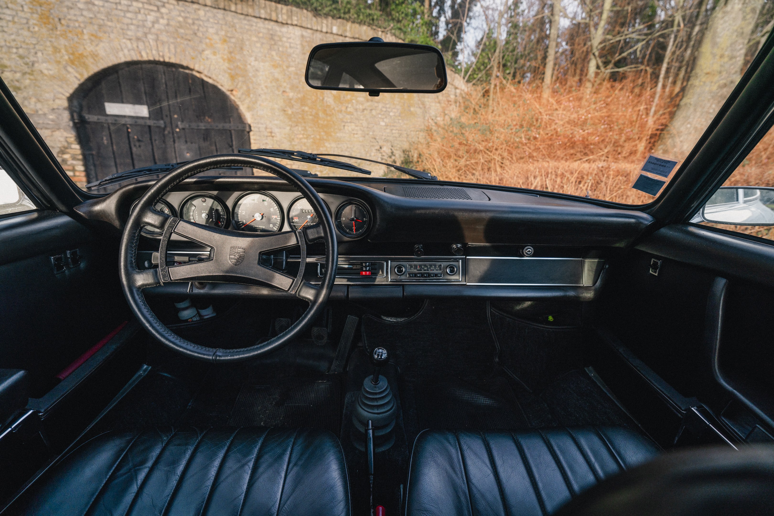 PORSCHE 911 2.4 E 1974 occasion intérieur (1)