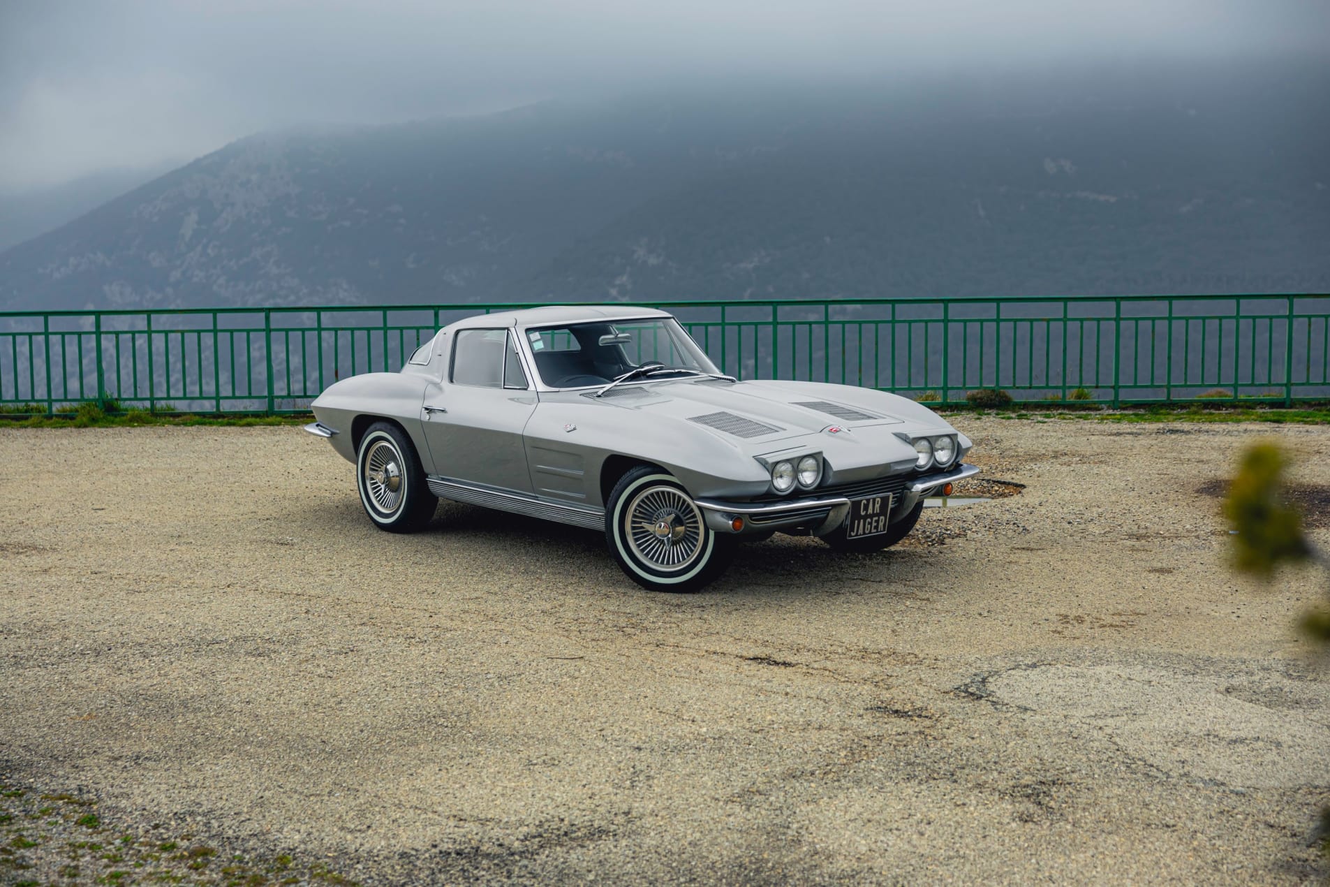 CHEVROLET Corvette C2 Stingray Split Window 1963