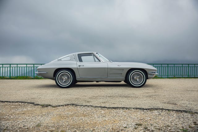 CHEVROLET Corvette C2 Stingray Split Window 1963 used
