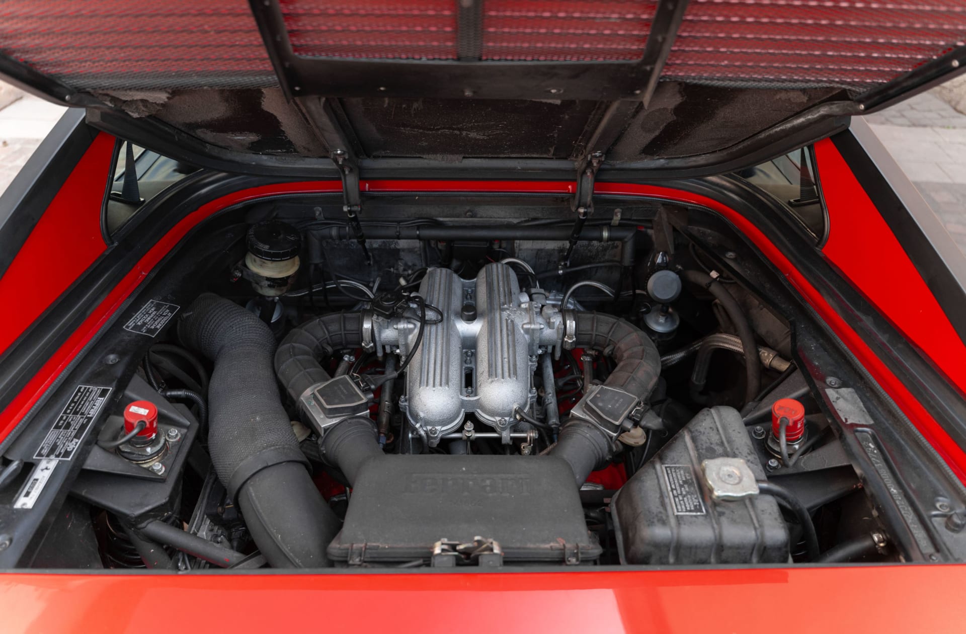 FERRARI Mondial T 1990 used mechanical (1)