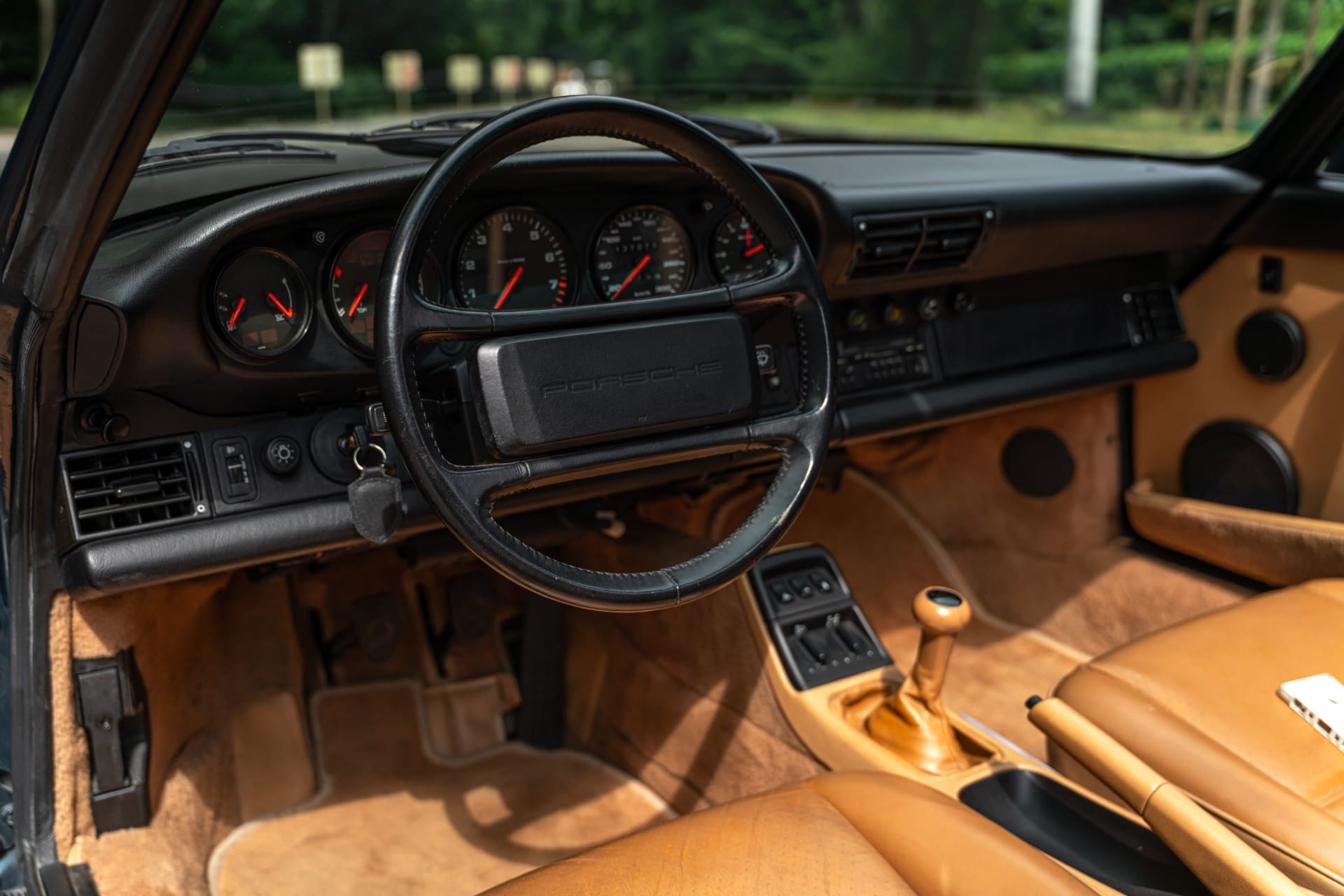Porsche 911 964 Carrera 4