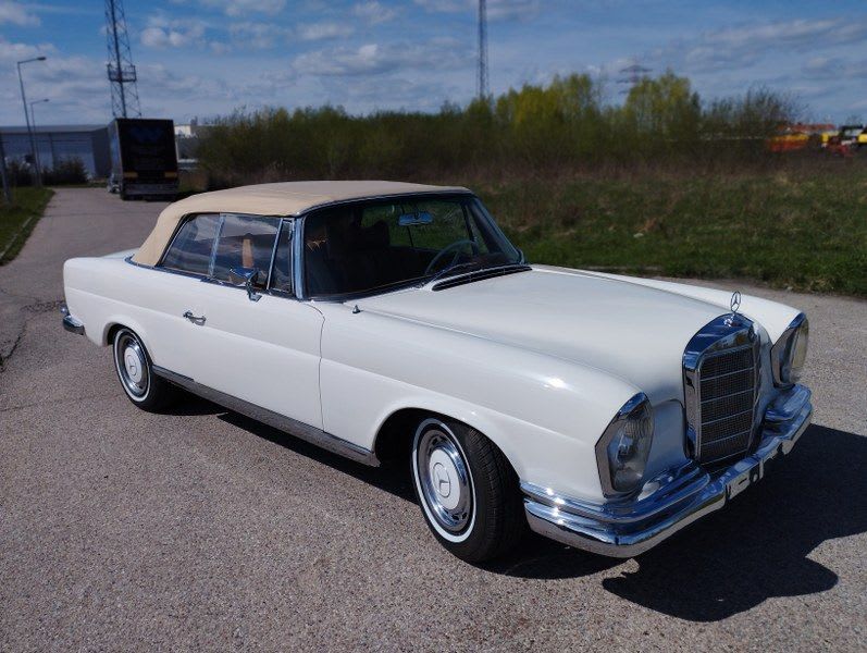 Mercedes-benz 220 Se W111