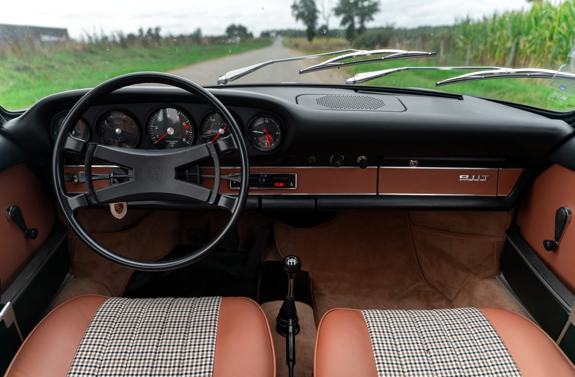 Porsche 911 2.2 T