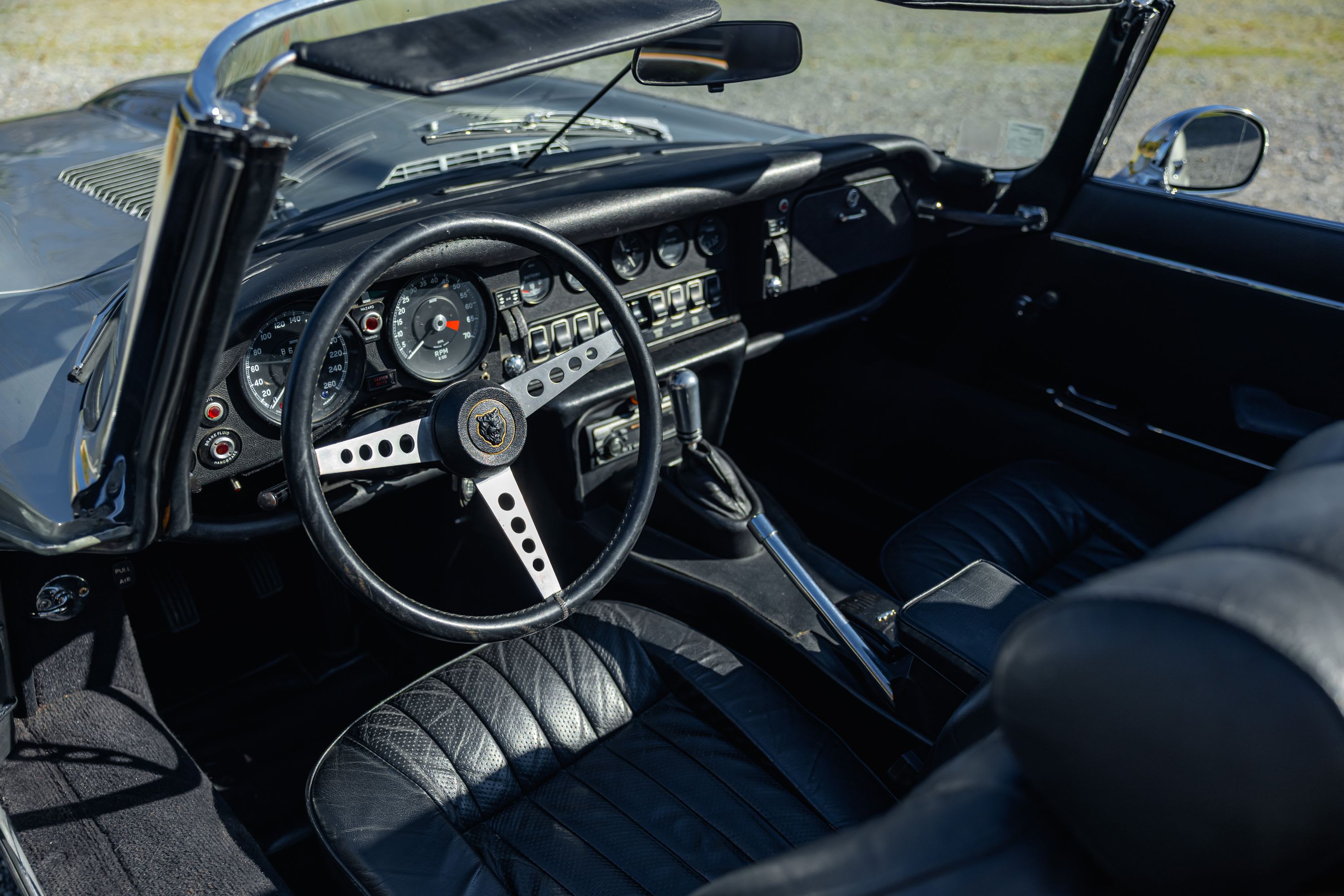 JAGUAR Type E Series 3 1974 occasion intérieur (1)