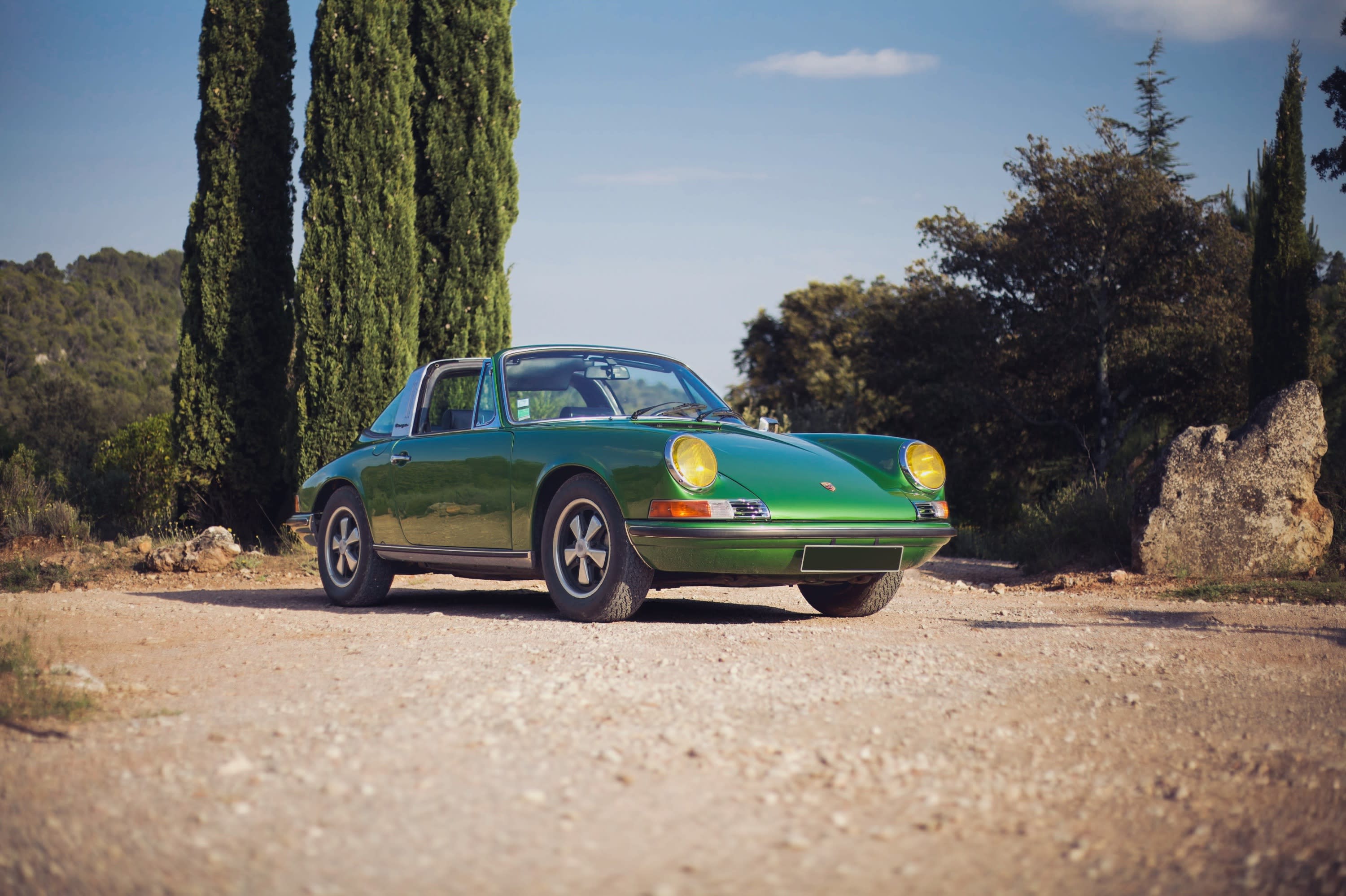 Porsche 911 2.4e Targa