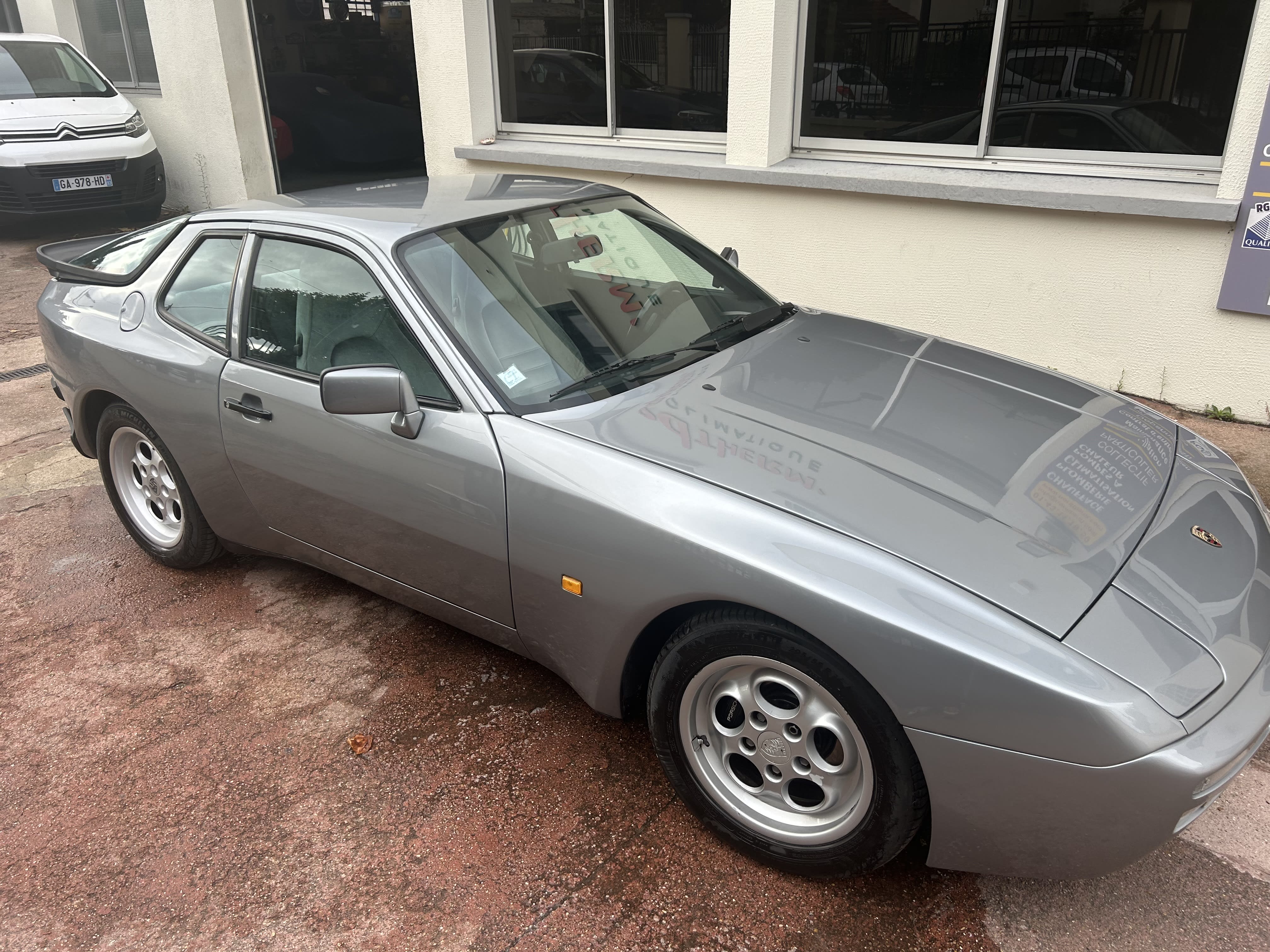 Porsche 944 Turbo
