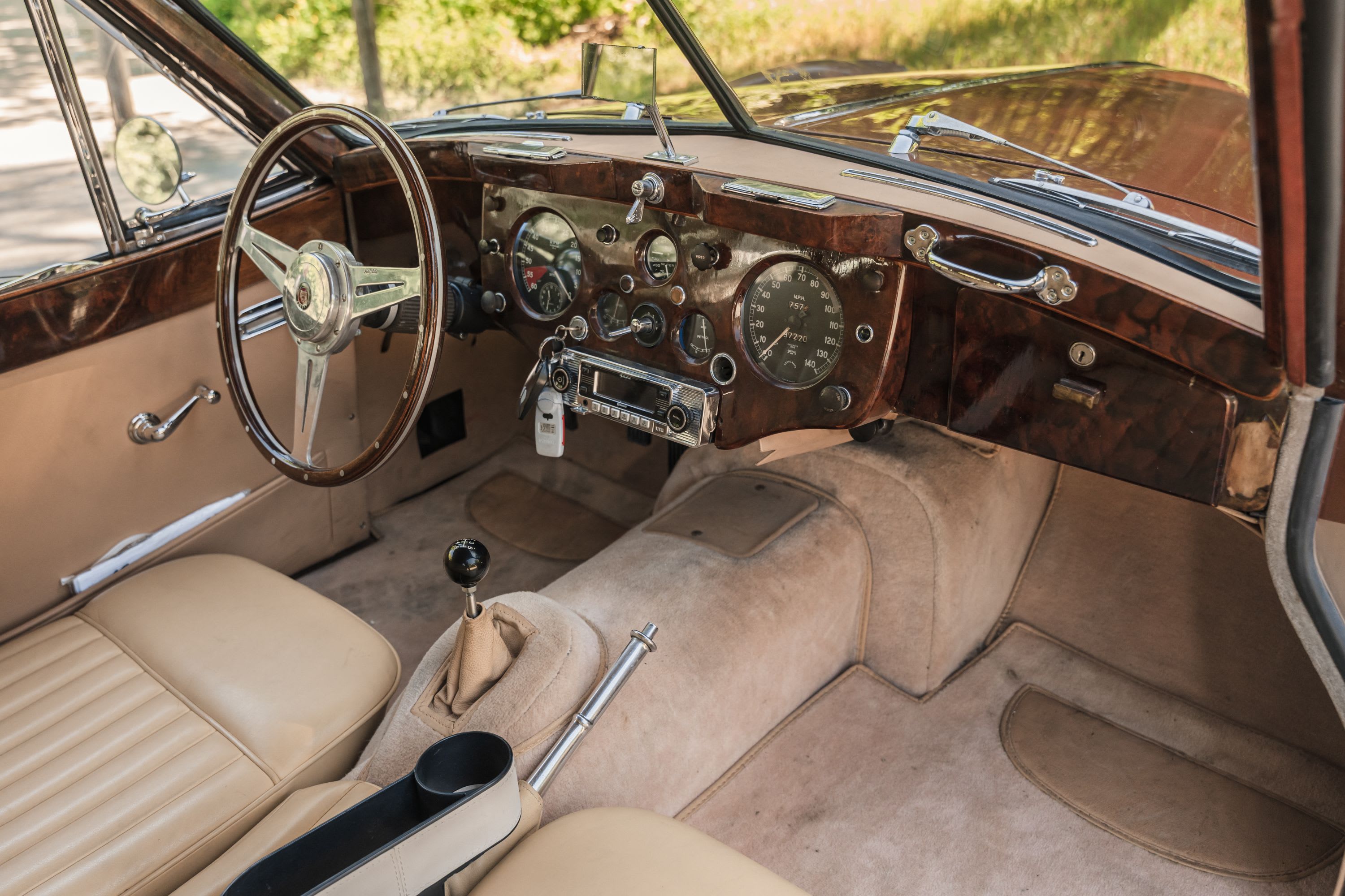 JAGUAR Xk140 Fhc Se 1956 occasion intérieur (1)