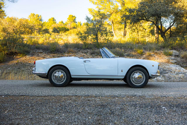 Alfa Romeo Giulietta Spider Veloce 1300