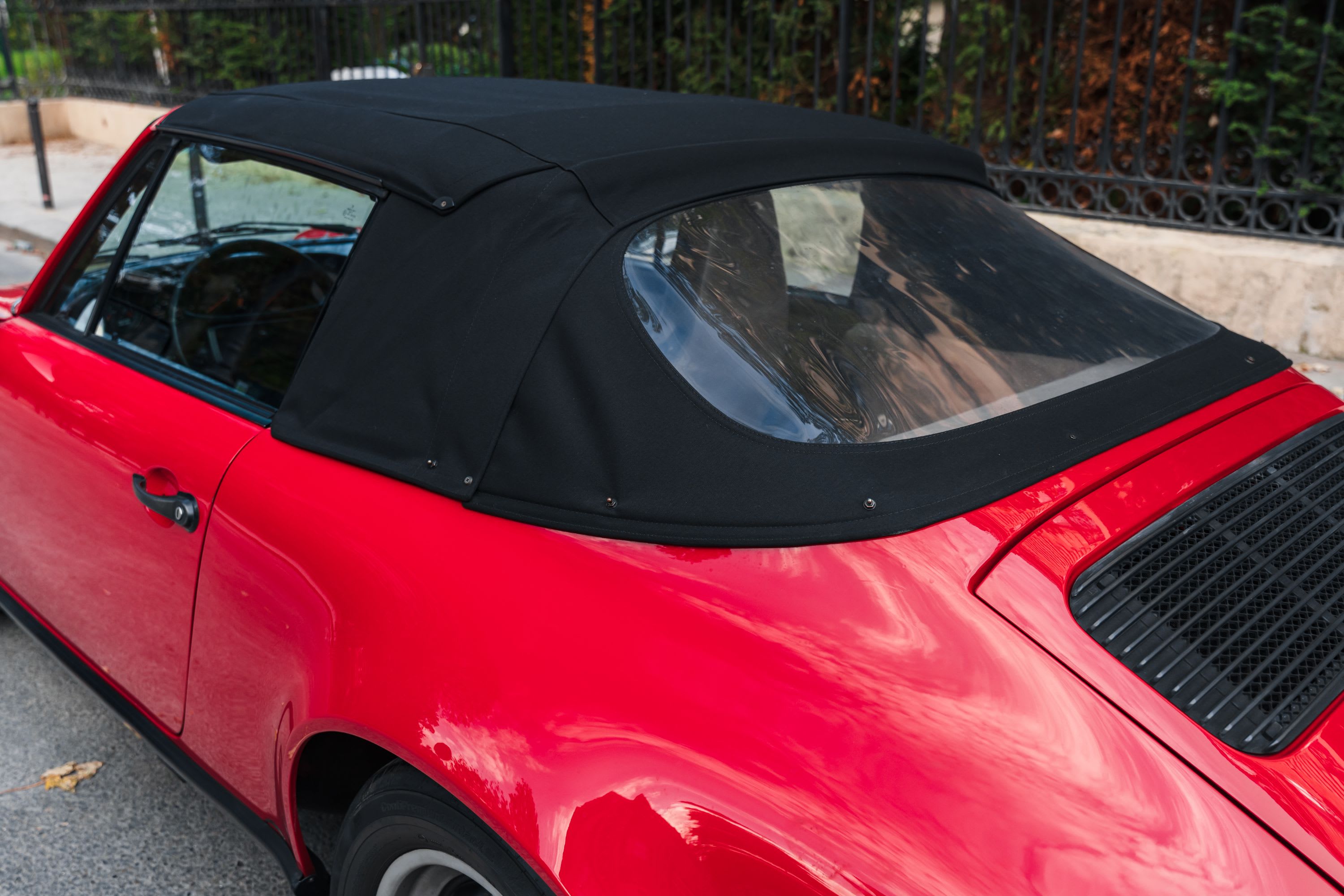 Porsche 911 3.2 Carrera Cabriolet