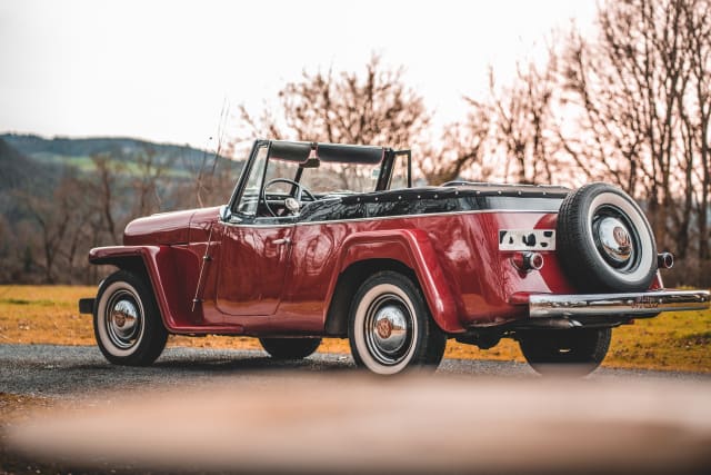 Willys Jeepster