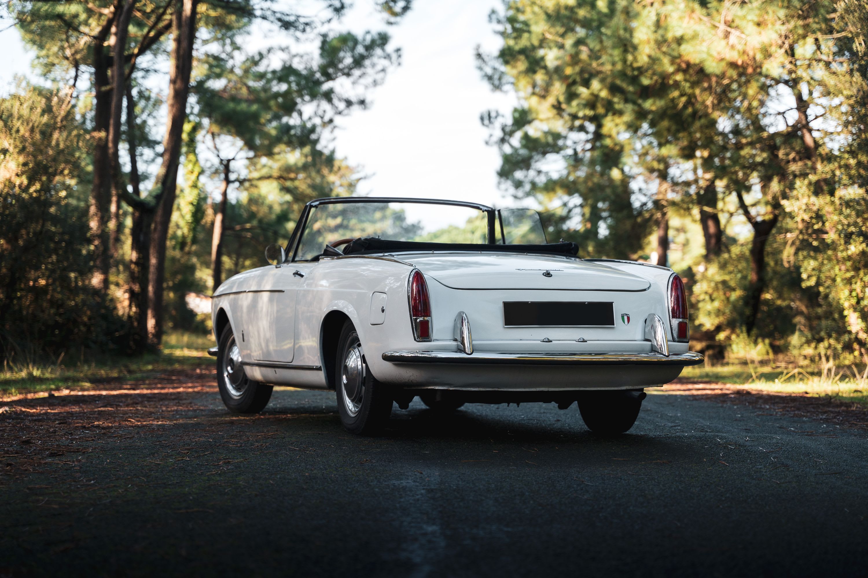 FIAT 1200 Cabriolet 1960 occasion extérieur (2)