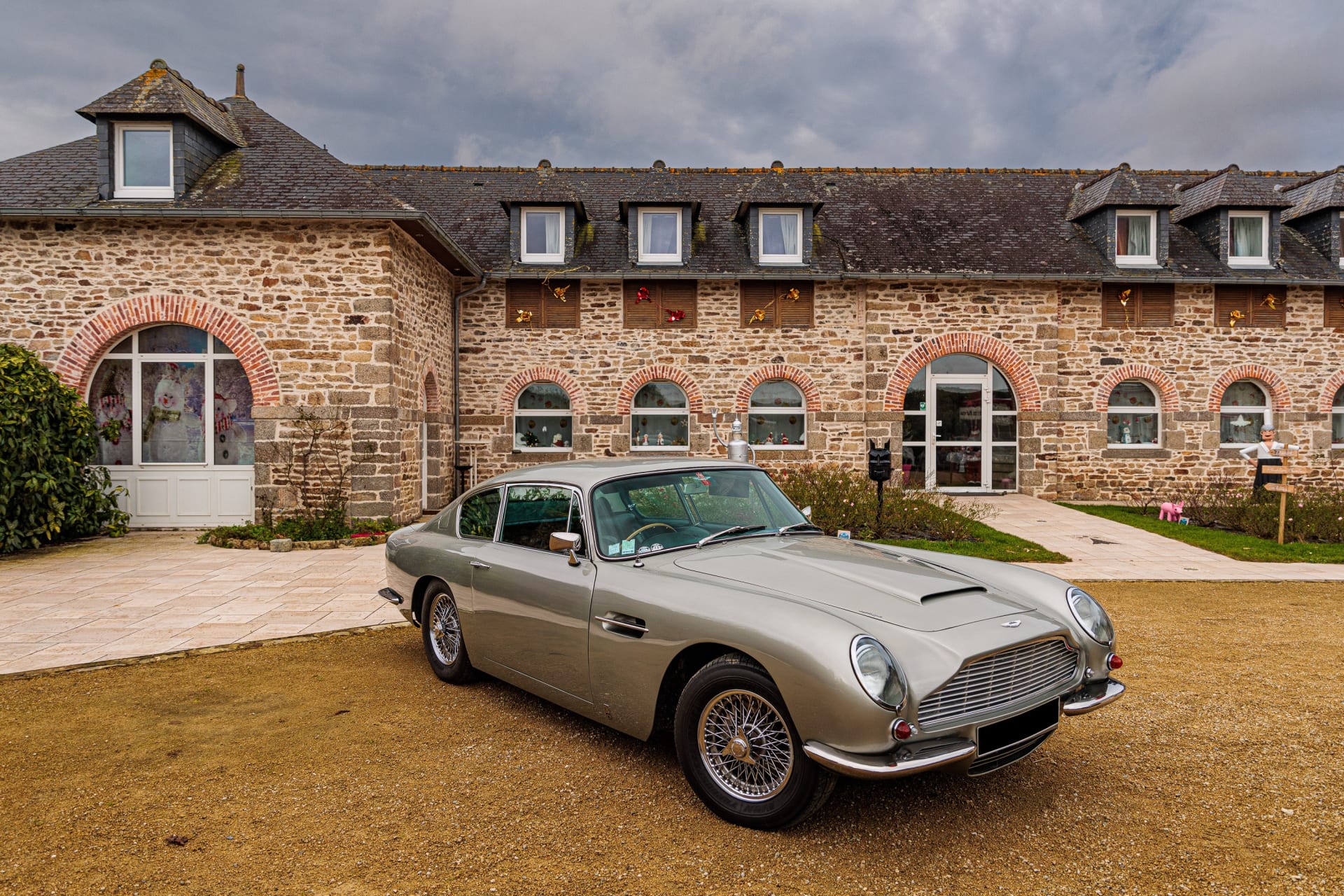 Aston Martin Db6 Mki