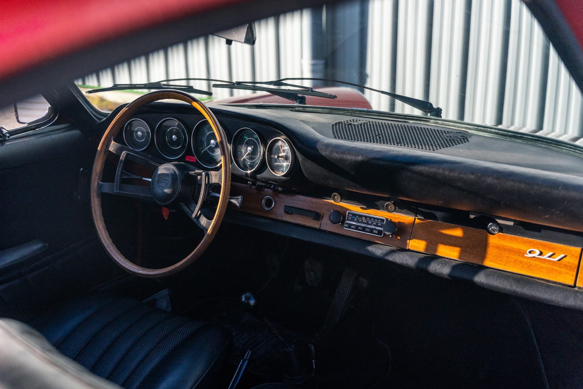 PORSCHE 911 2.0 1966 occasion intérieur (1)