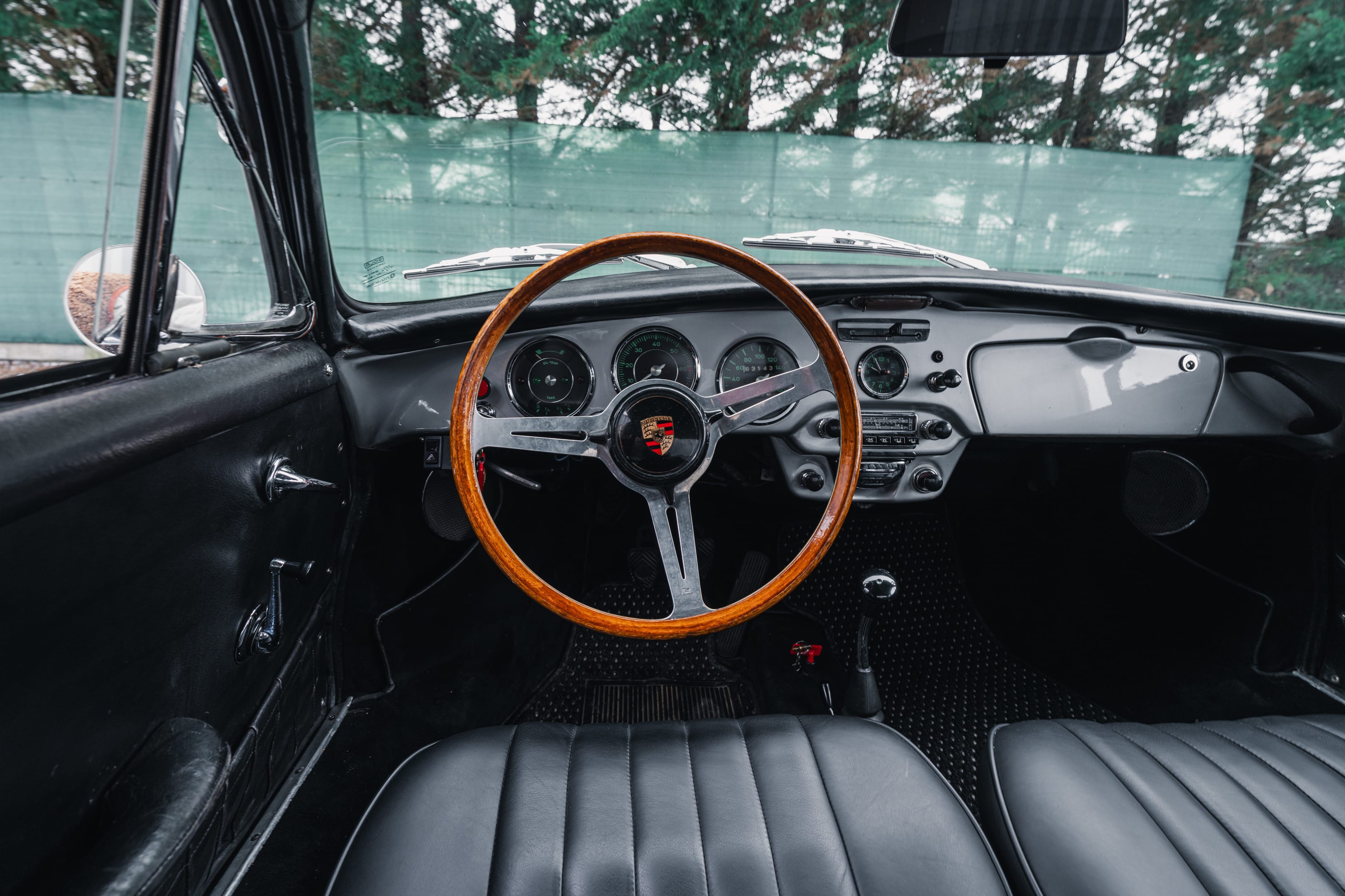 PORSCHE 356 Sc 1964 occasion intérieur (1)