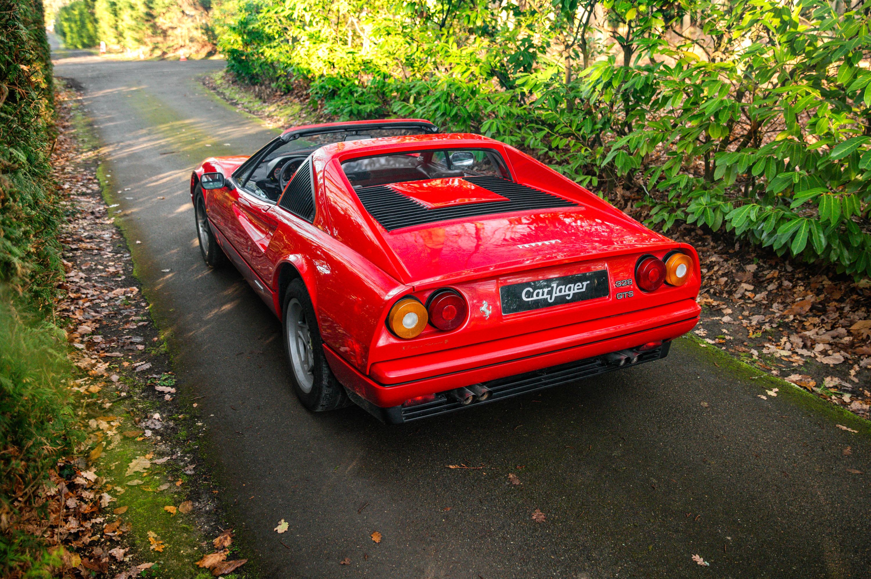 FERRARI 328 Gts 1986 used exterior (2)