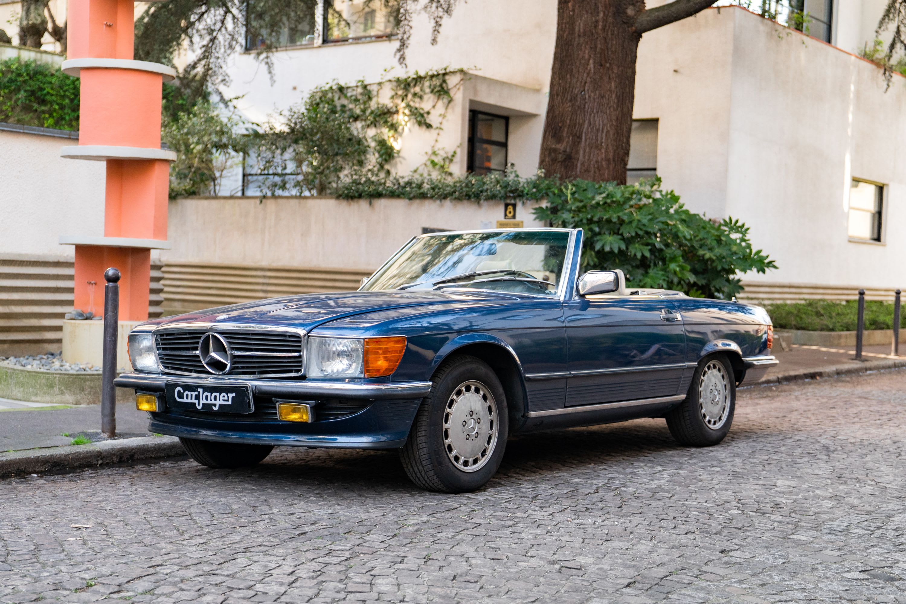 MERCEDES BENZ 500 Sl R107 1987 used video (1)