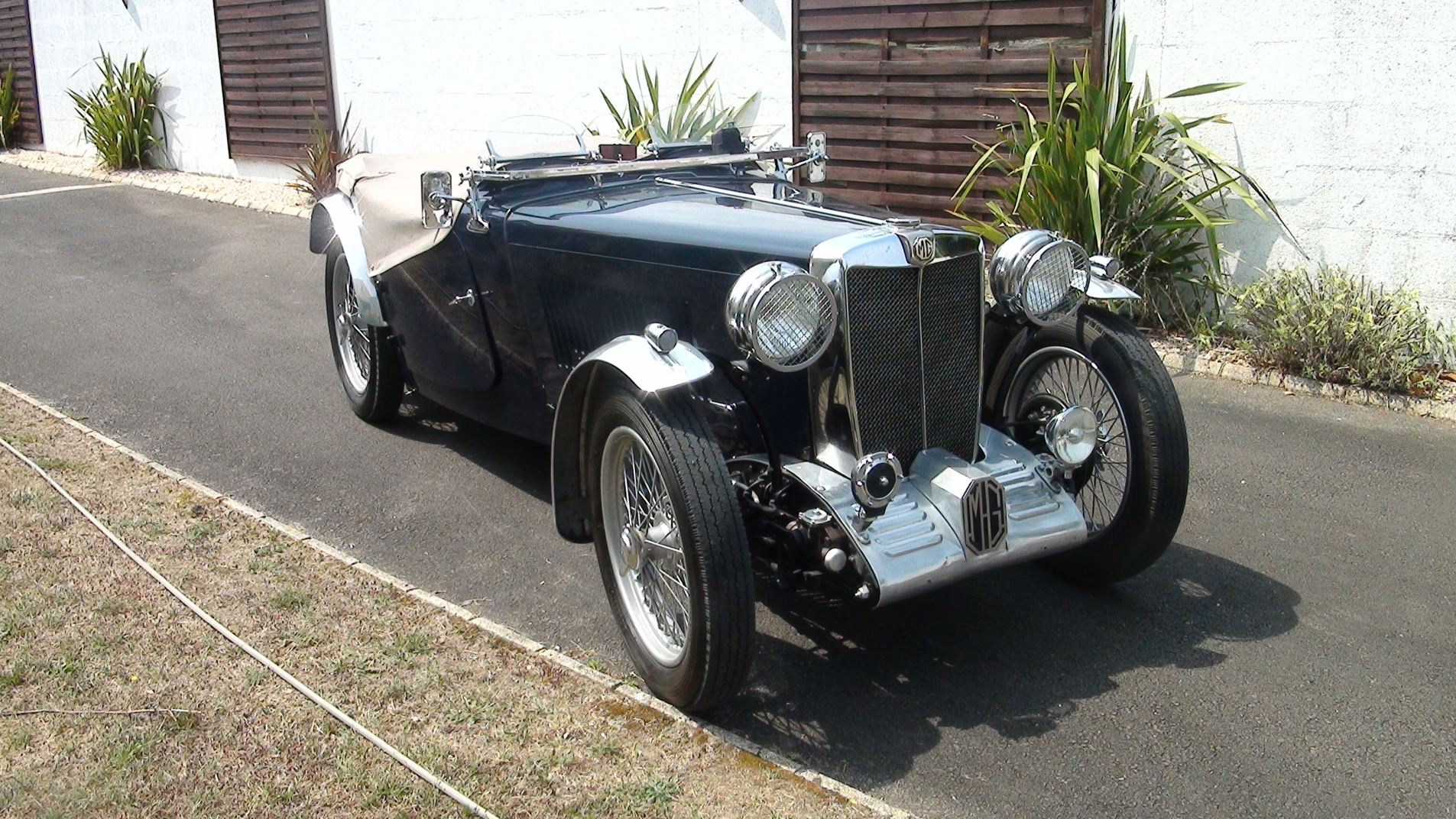 Photo MG Midget tc 1949