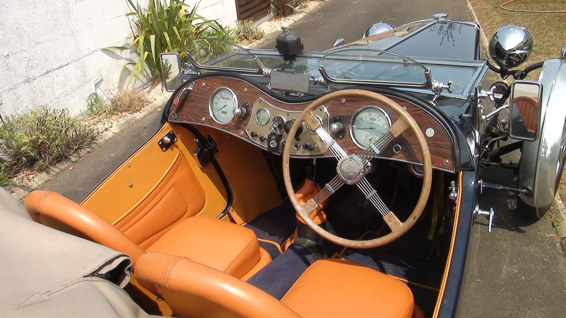 MG Midget tc 1949