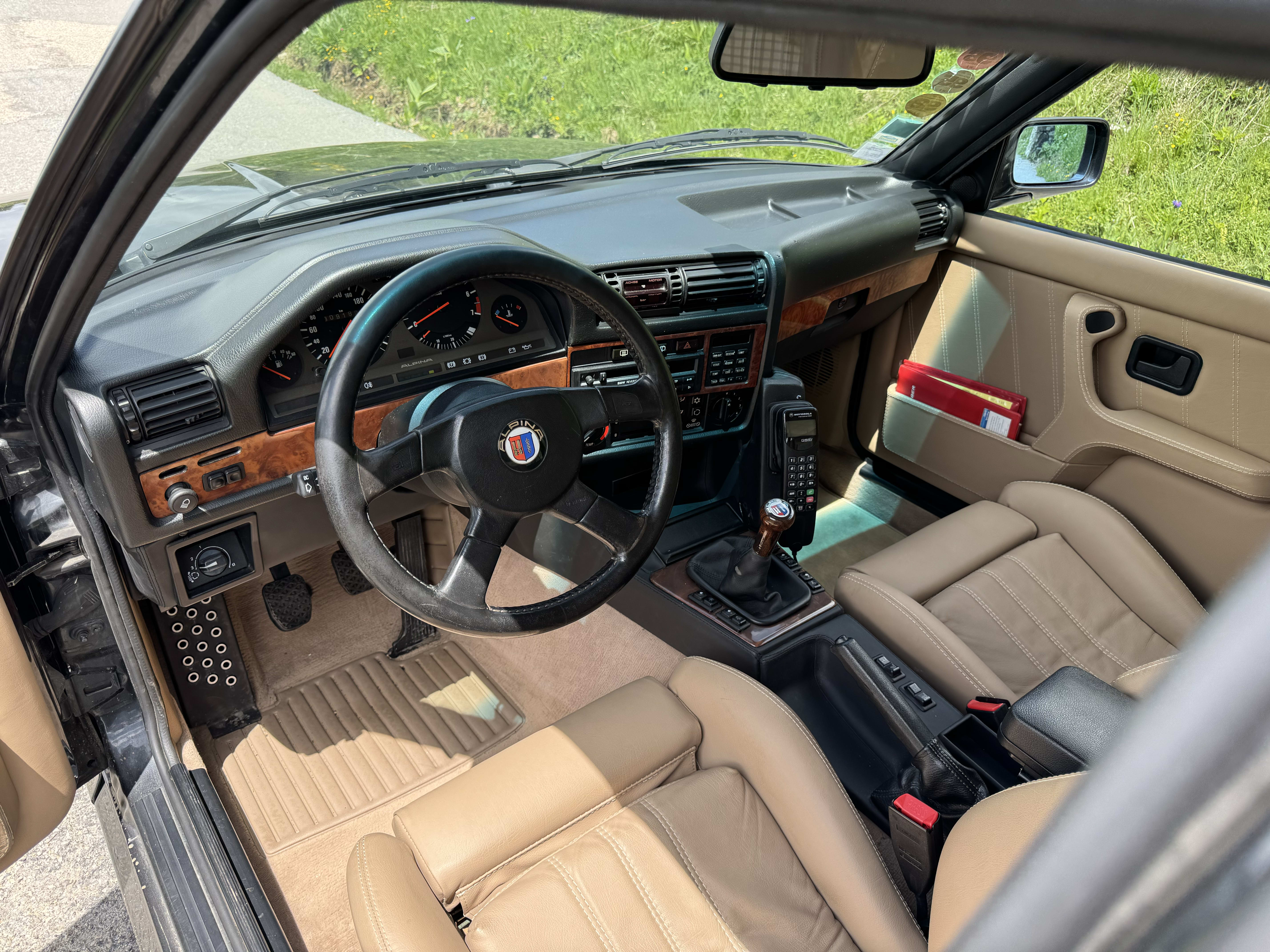 ALPINA B3 E30 Allrad 1989 used interior (1)