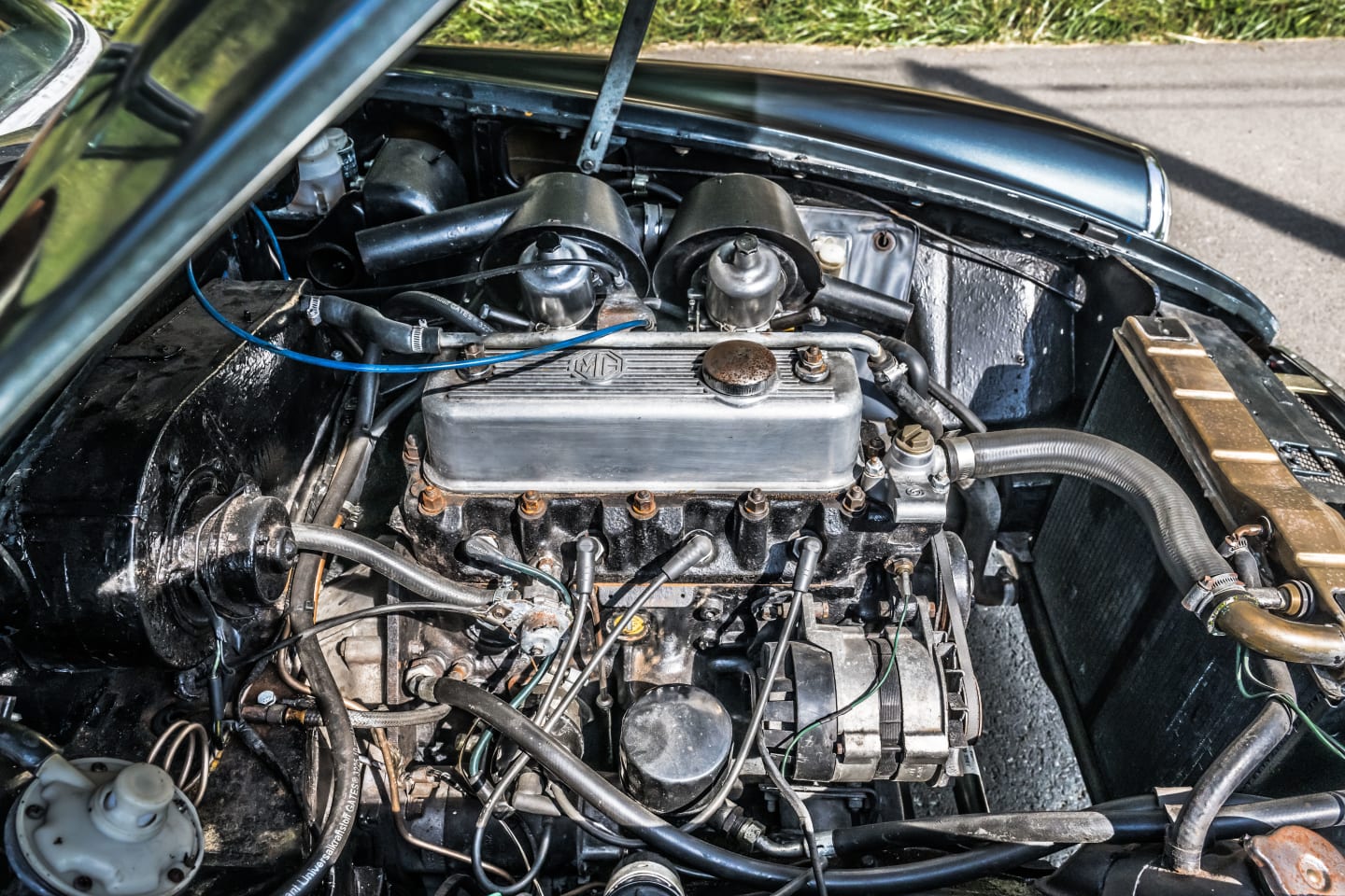 mg b gt Sebring