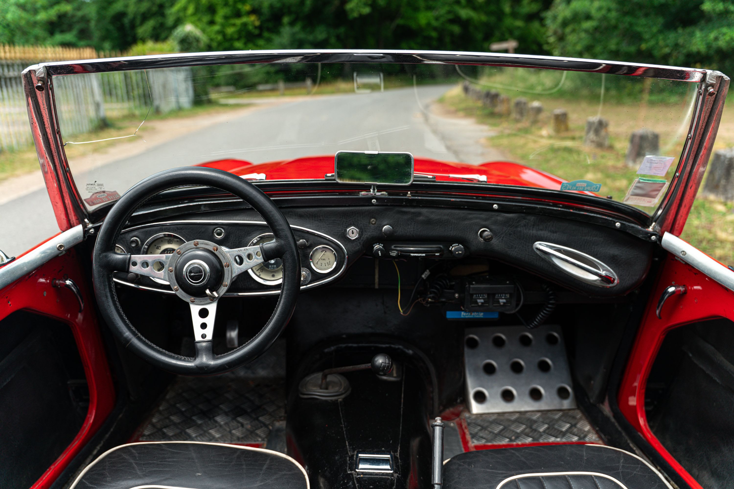 AUSTIN HEALEY 3000 Bt7 2+2 1961 occasion intérieur (1)