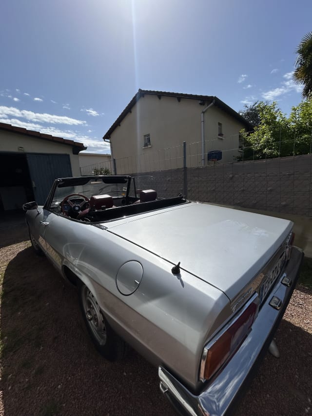 Alfa Romeo 1300 Junior Spider Coda Tronca