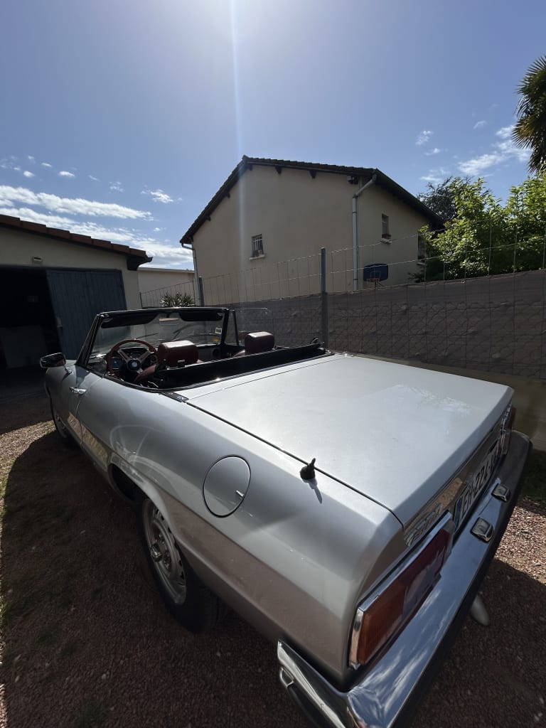 ALFA ROMEO 1300 junior spider coda tronca 1973
