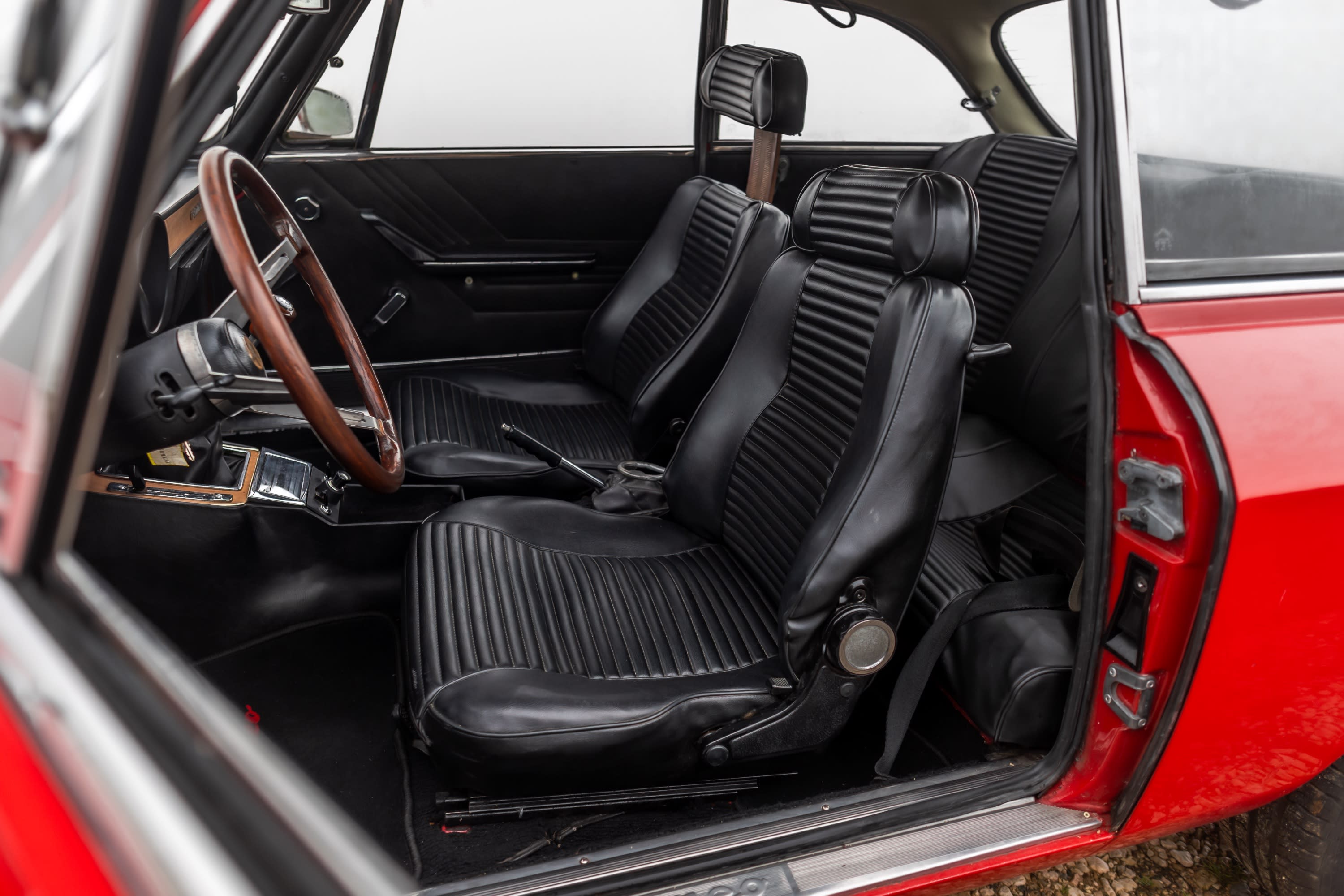 ALFA ROMEO Gtv 2000 1972 used interior (1)