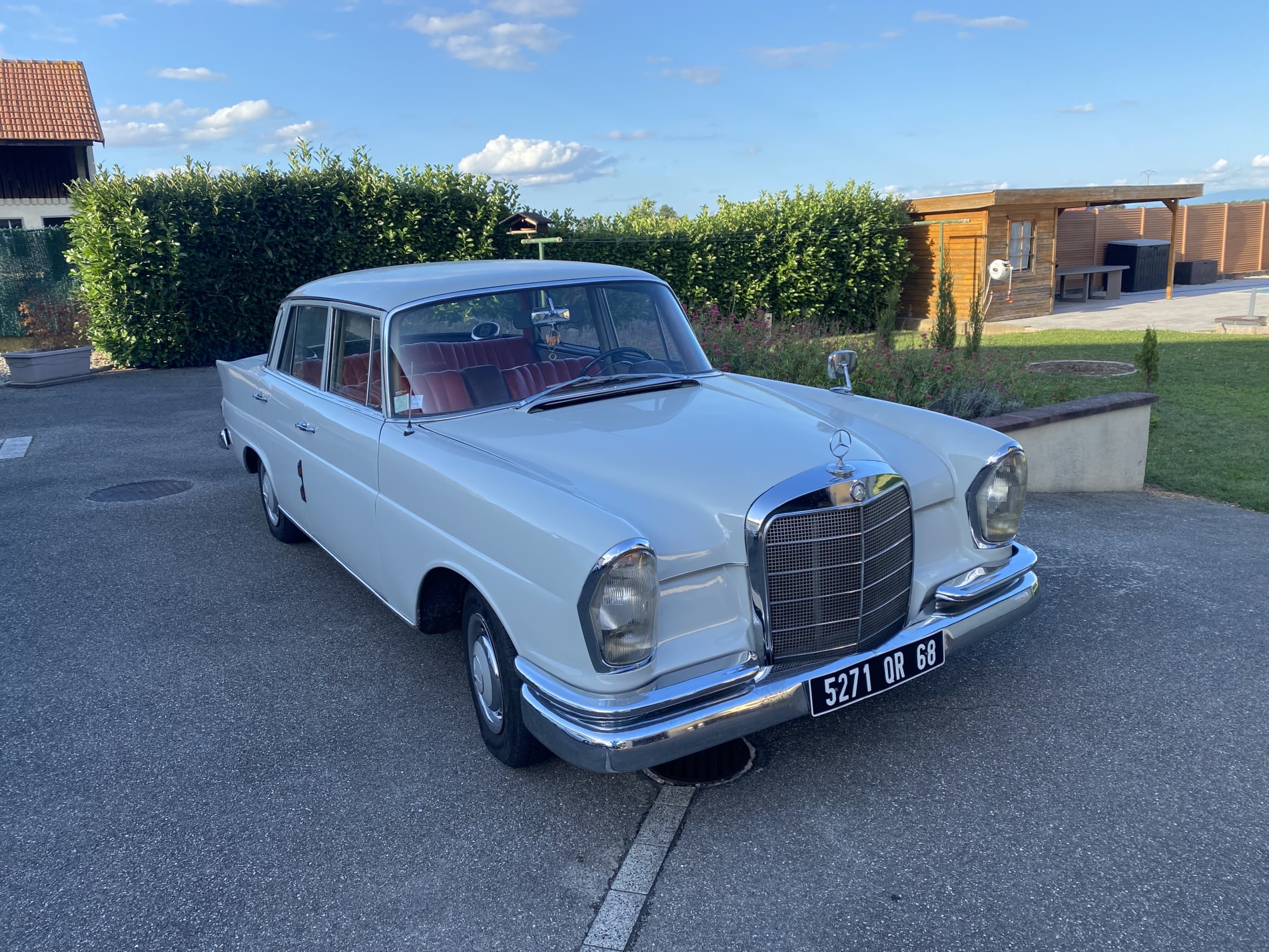 MERCEDES-BENZ 220 w111 1960