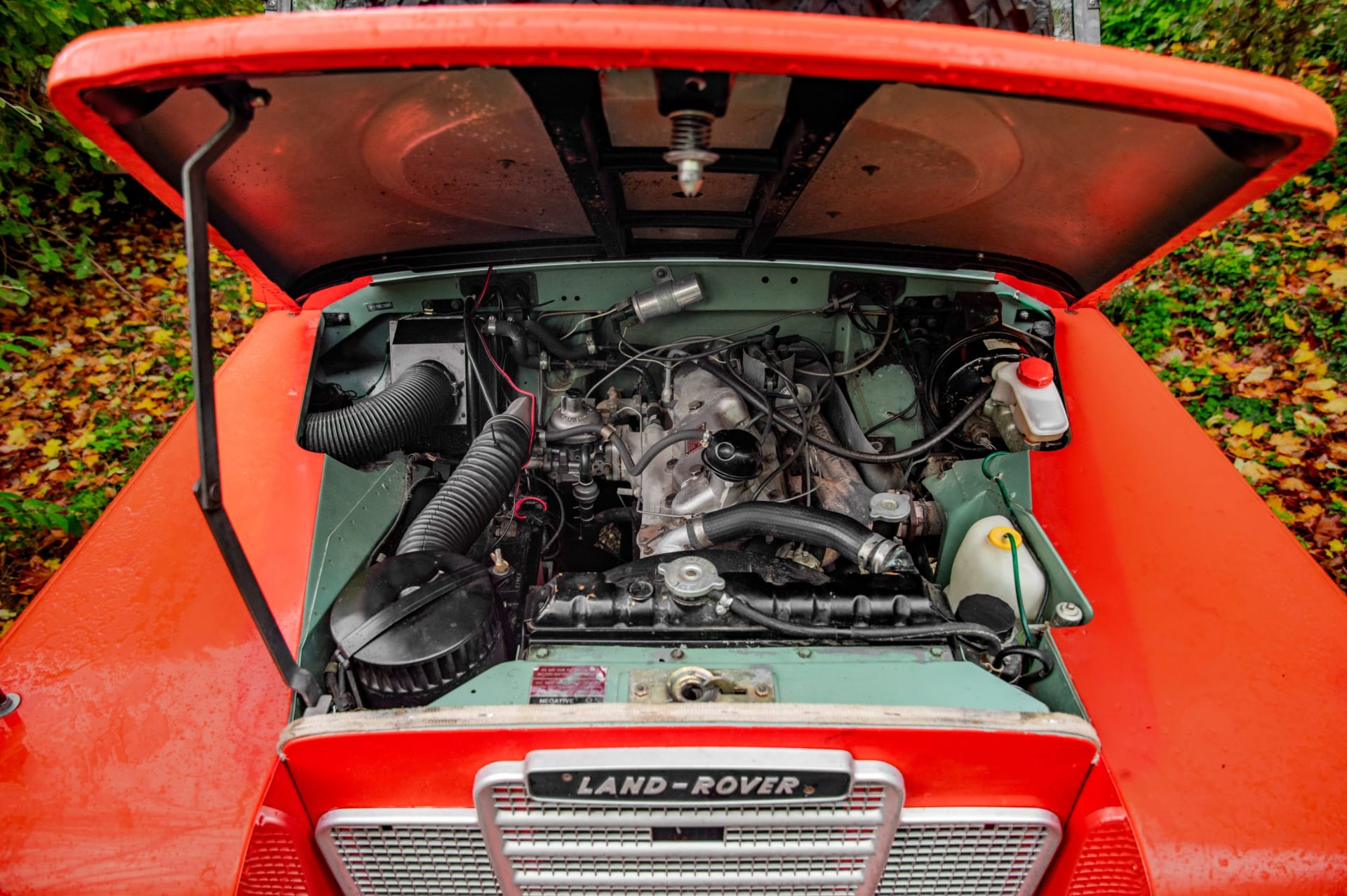 LAND ROVER Series  3 109 2.25 6 Cylindres Baché 1976 occasion mécanique (1)