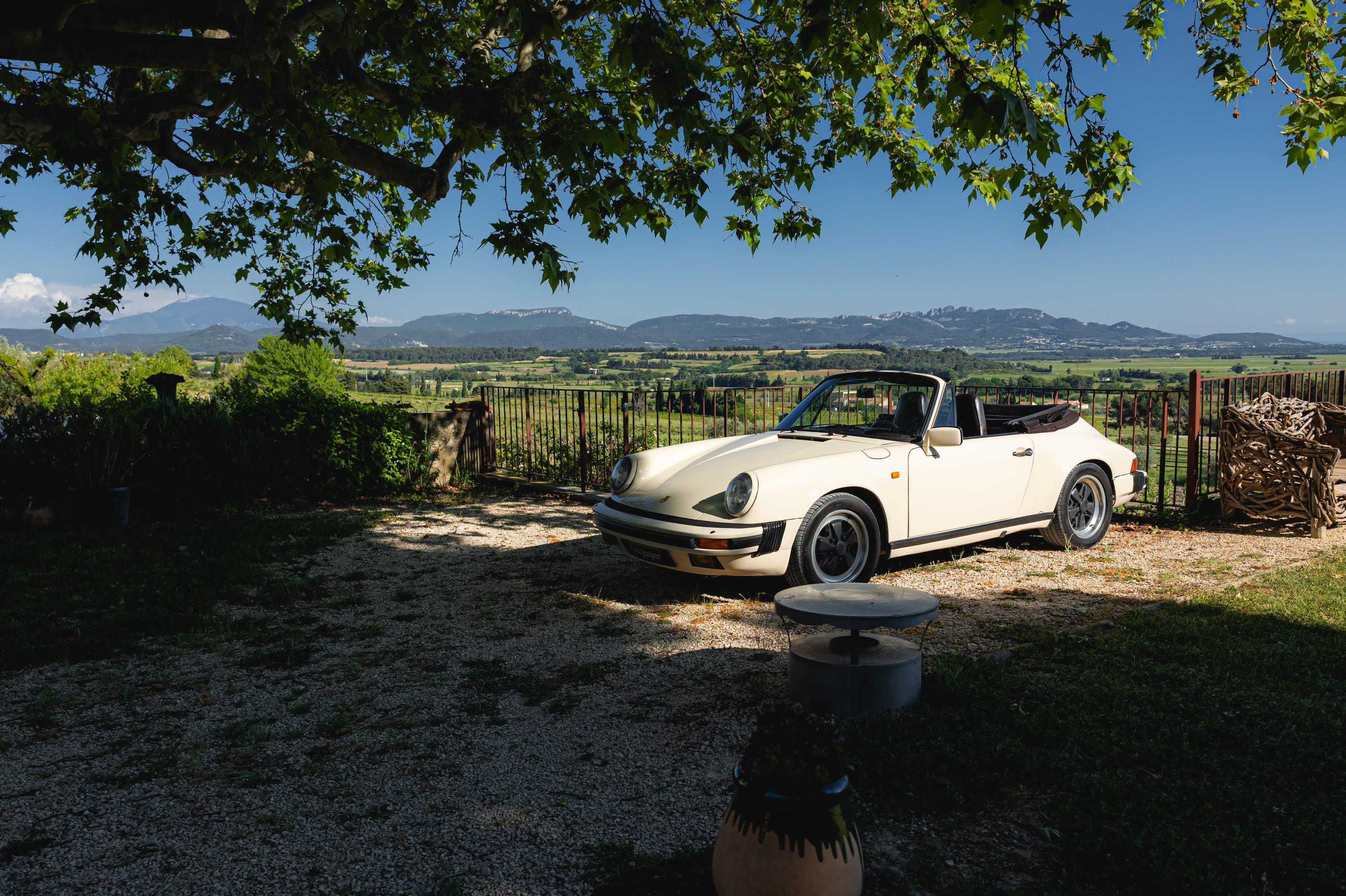 PORSCHE 911 Classic 1964-1989 Carrera 1985 used video (1)