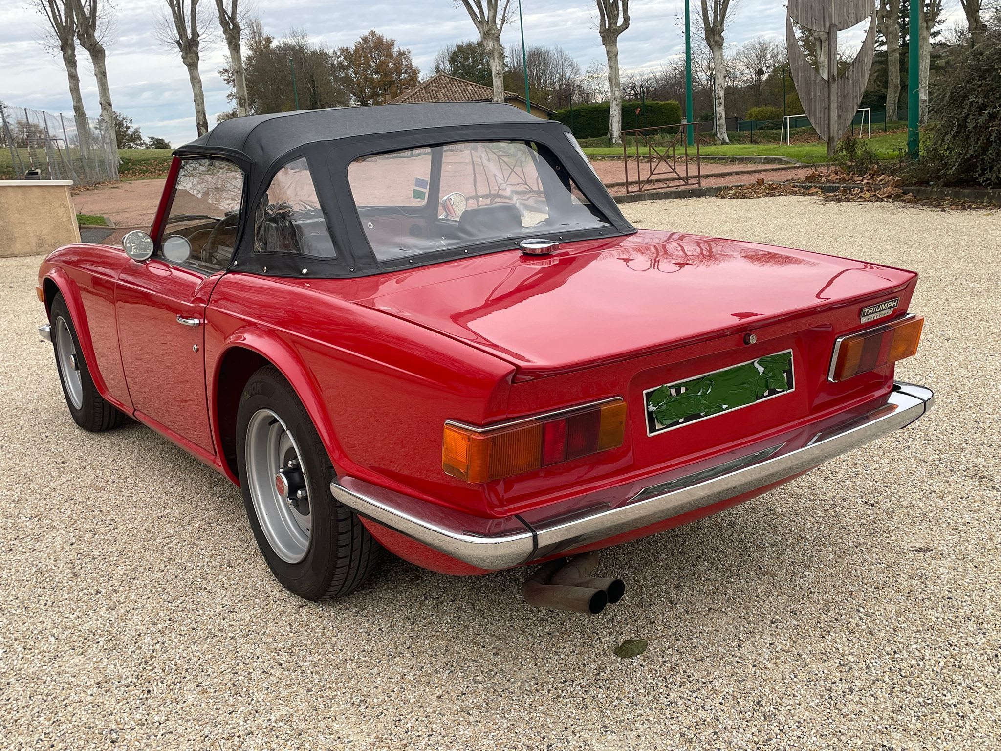 TRIUMPH Tr6 Pi 1973 occasion extérieur (2)