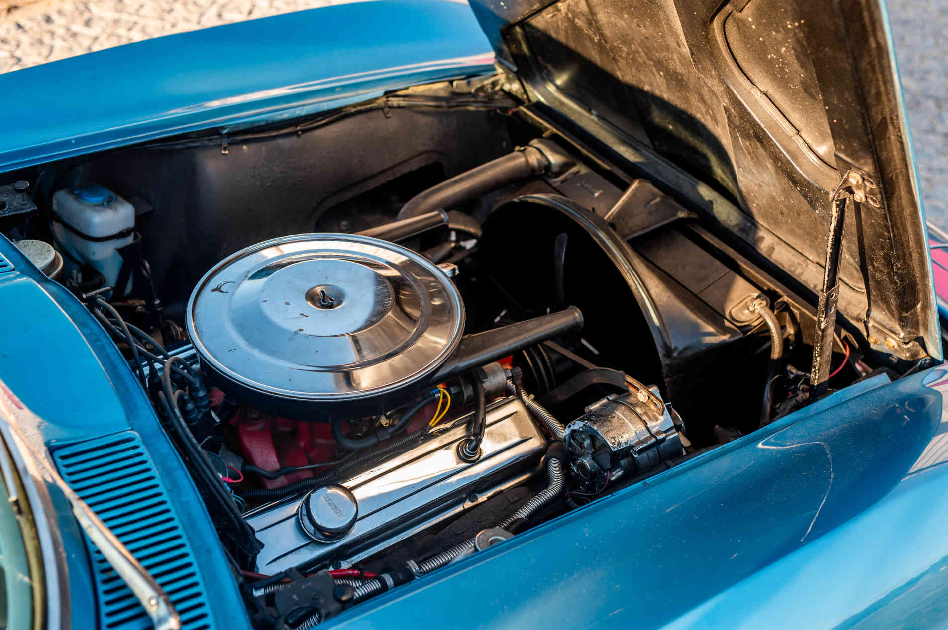 CHEVROLET Corvette C2  1965