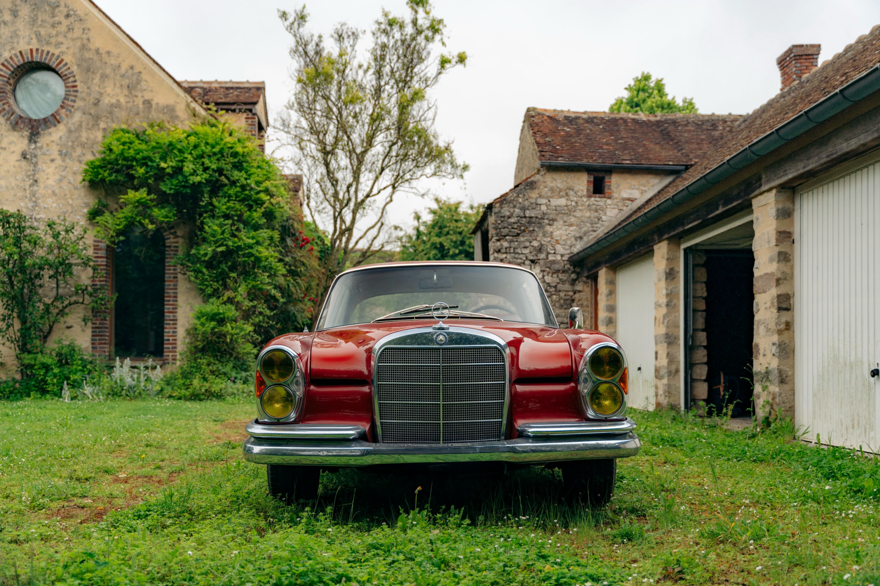 Mercedes-benz W111  250 Se