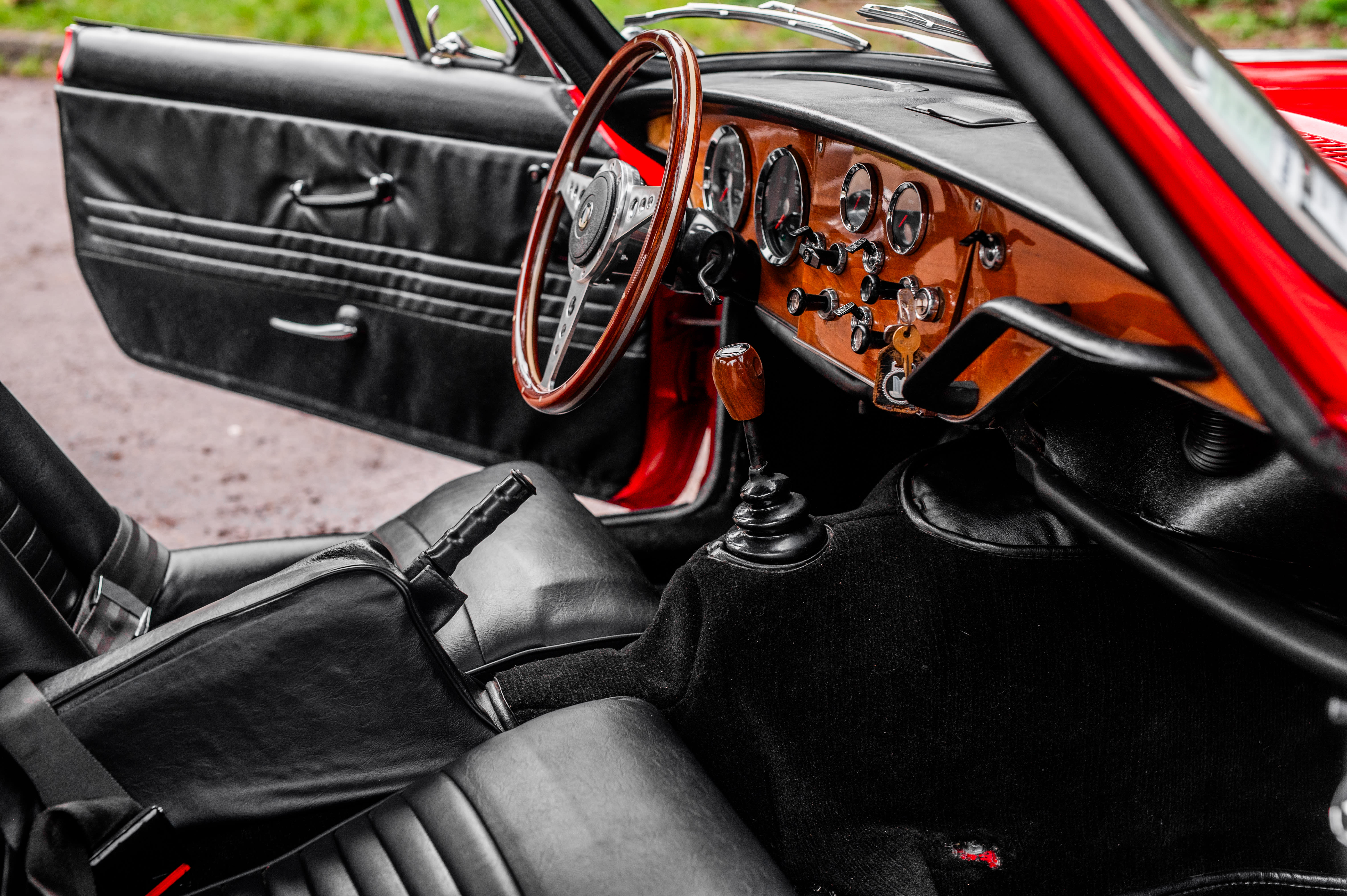 TRIUMPH Gt6 Mark I 1968 used interior (1)